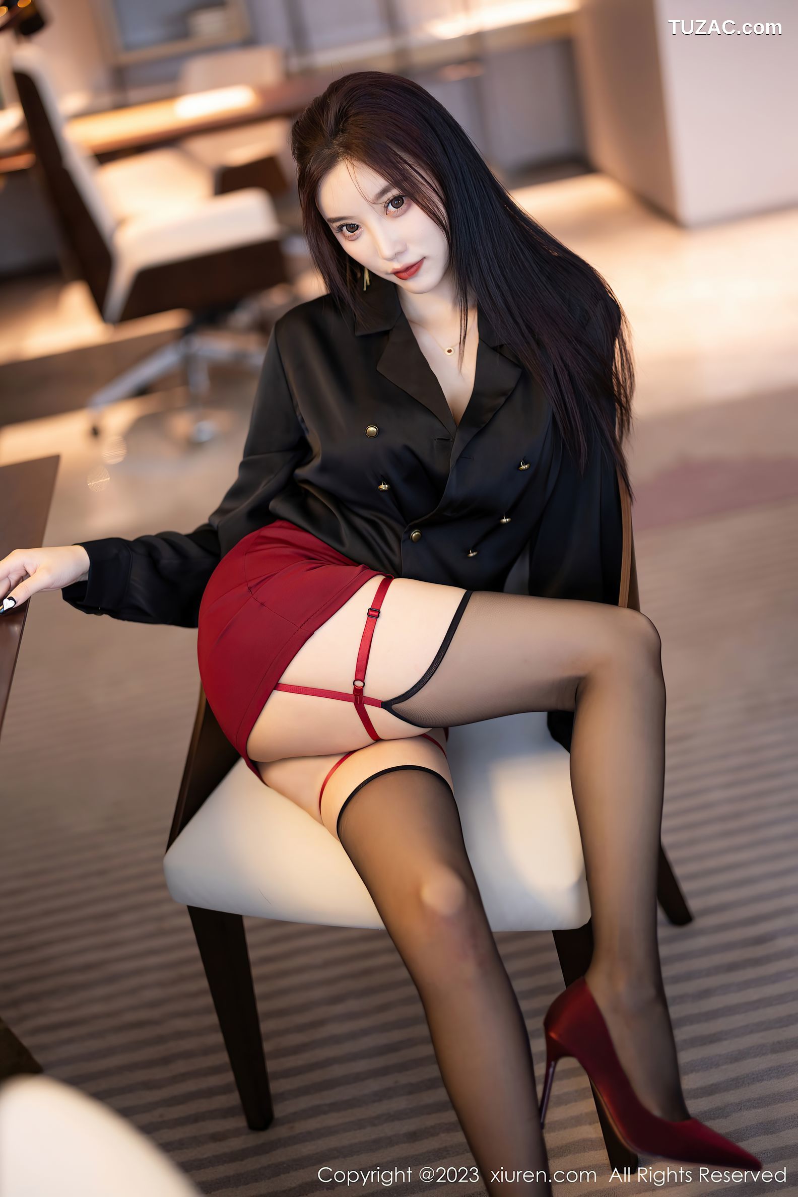 XiuRen秀人网-7062-杨晨晨Yome-黑衣红裙职业装蕾丝内衣黑丝-2023.07.11