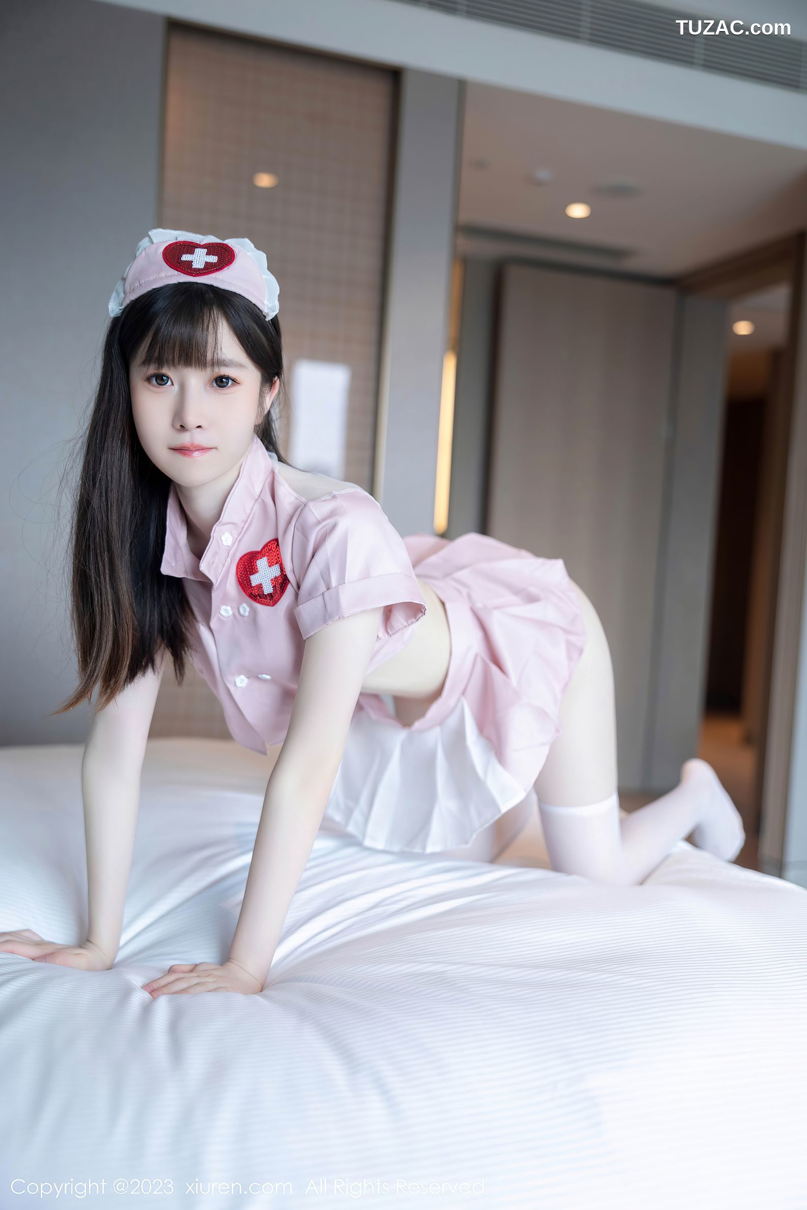 XiuRen秀人网-7090-林悠悠-粉色情趣护士装-2023.07.17