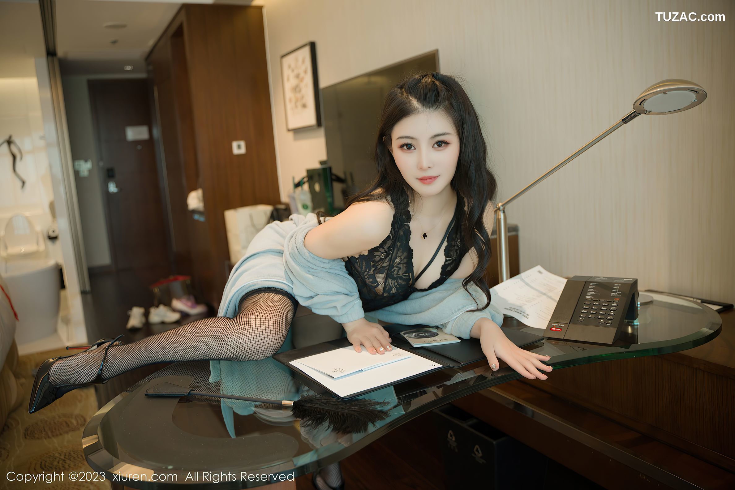 XiuRen秀人网-7107-柒喜小baby-淡青浴袍黑色蕾丝情趣内衣黑丝-2023.07.20