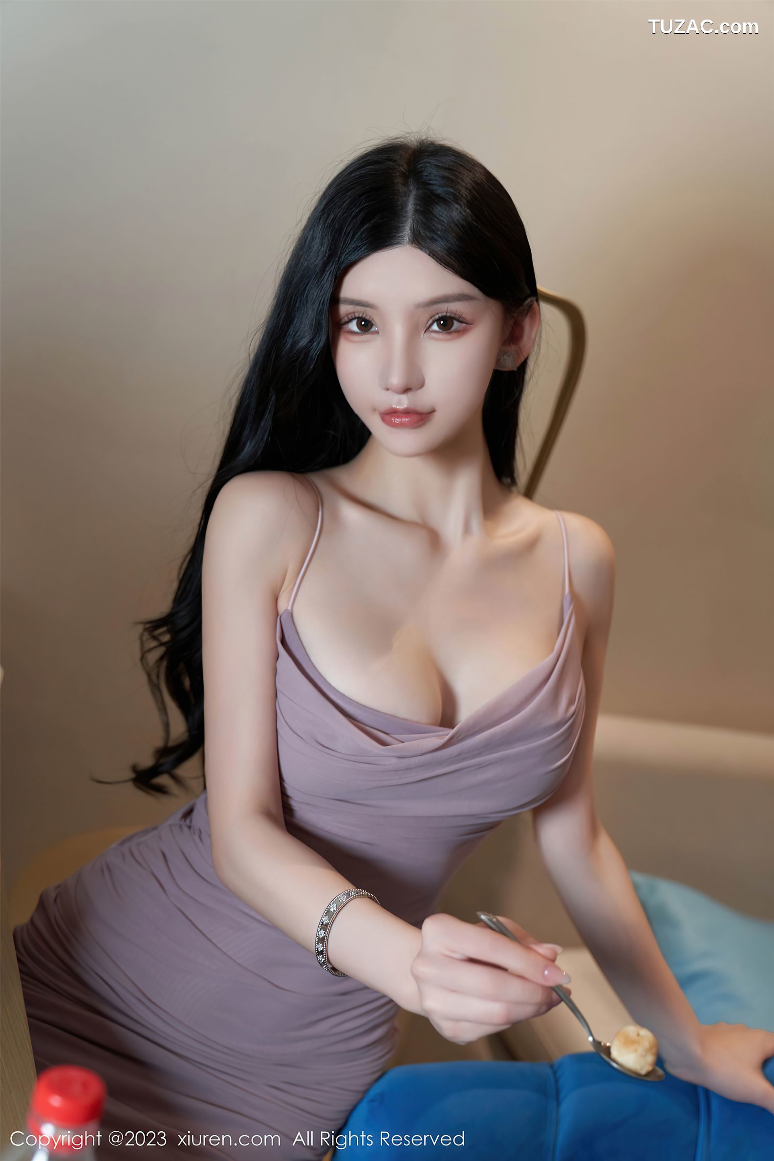 XiuRen秀人网-7122-周于希Sally-厦门旅拍-《邻居间的暧昧关系》-2023.07.21