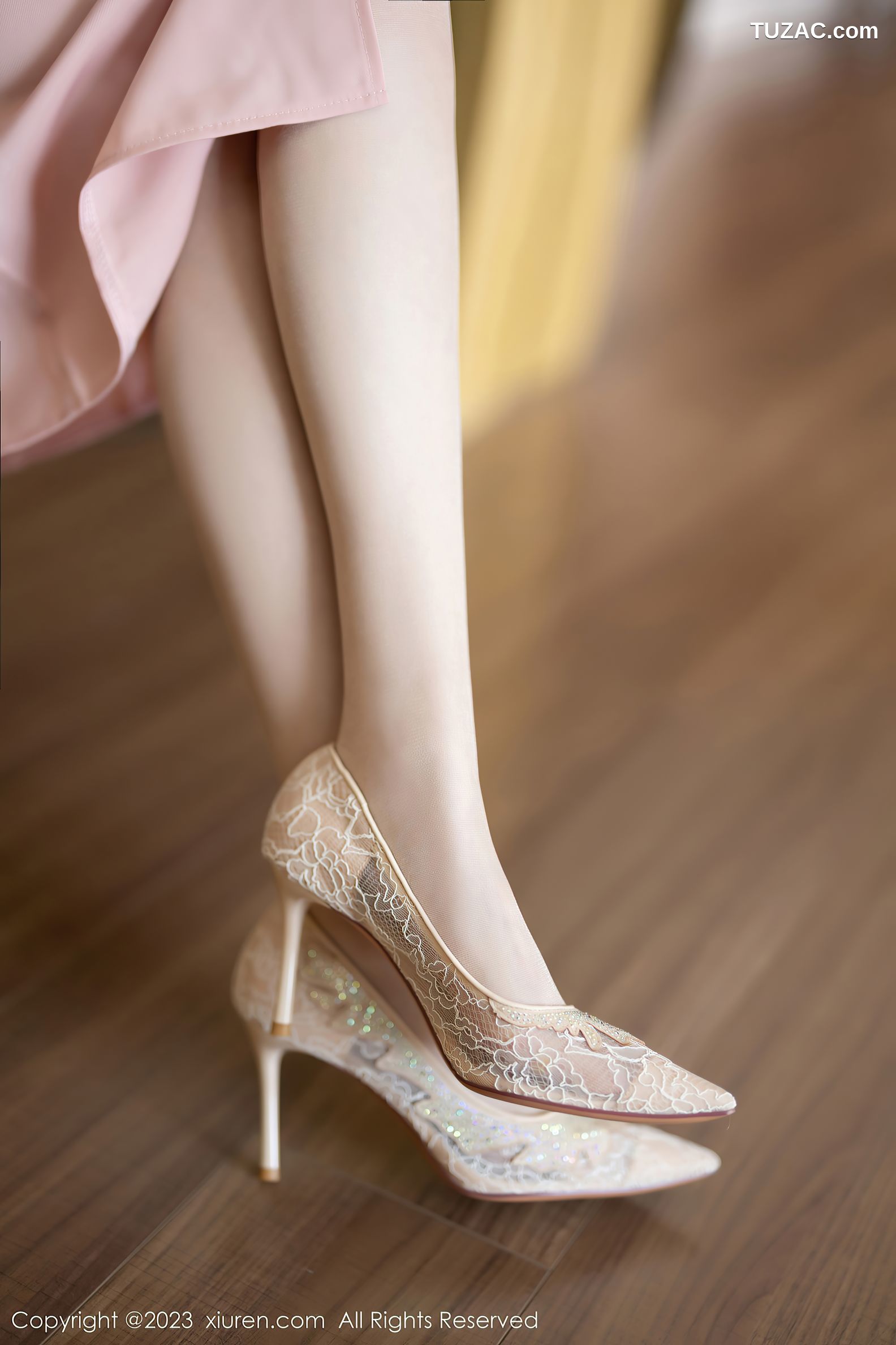 XiuRen秀人网-7147-林星阑-白衣粉裙白色内衣肉丝-2023.07.27