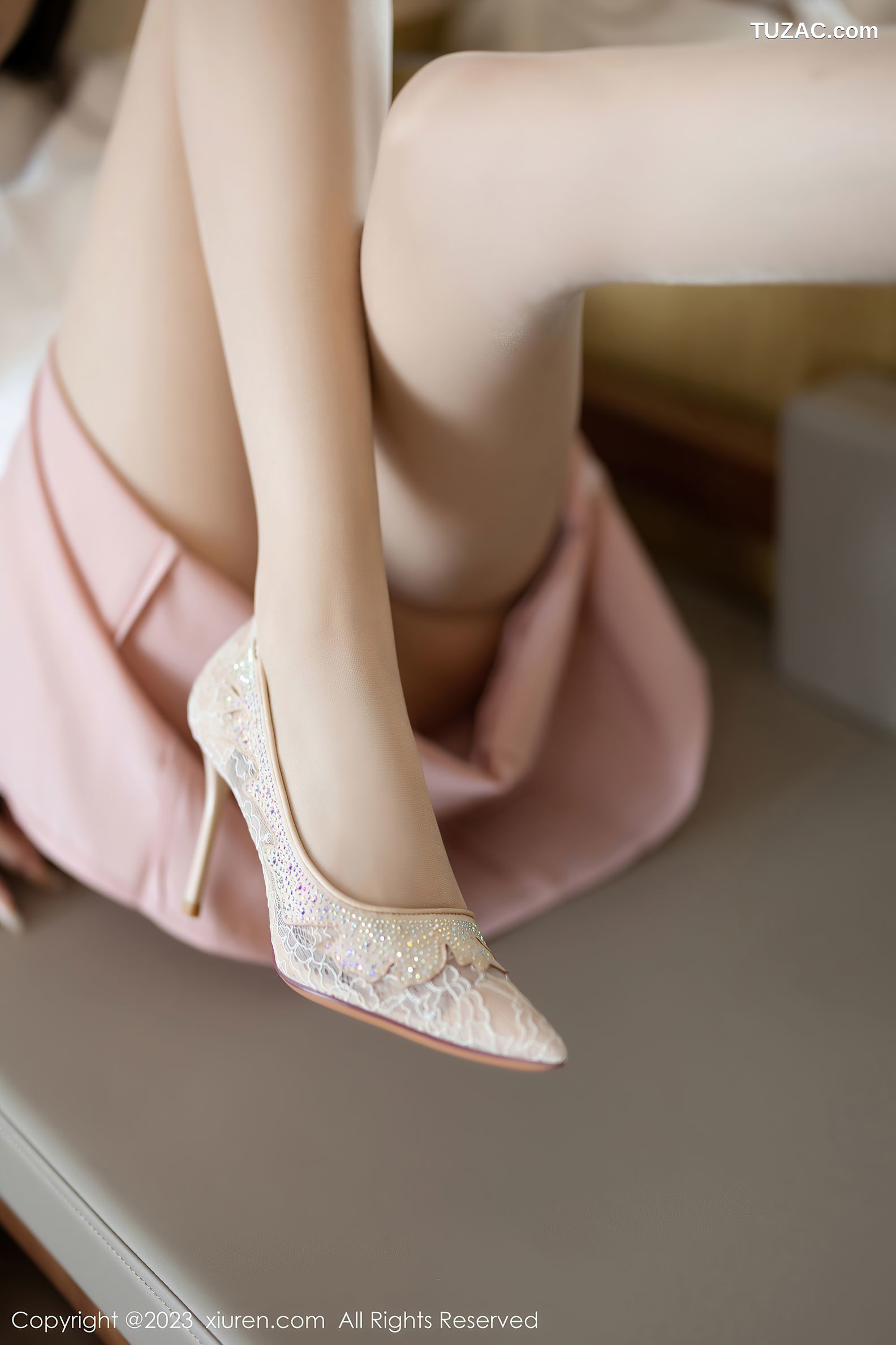 XiuRen秀人网-7147-林星阑-白衣粉裙白色内衣肉丝-2023.07.27