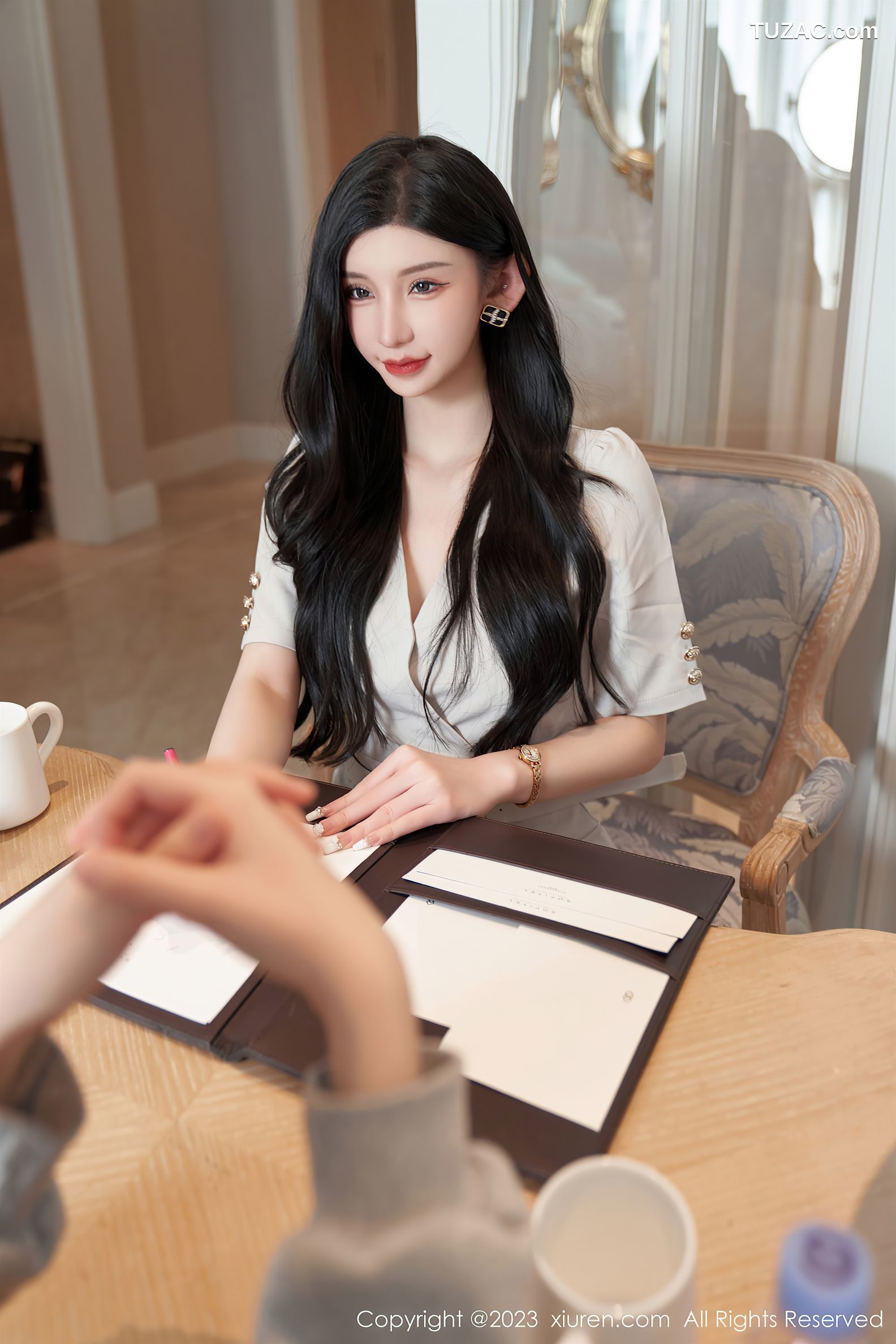 XiuRen秀人网-7157-周于希Sally-厦门旅拍-《女律师的寂寞》-2023.07.28