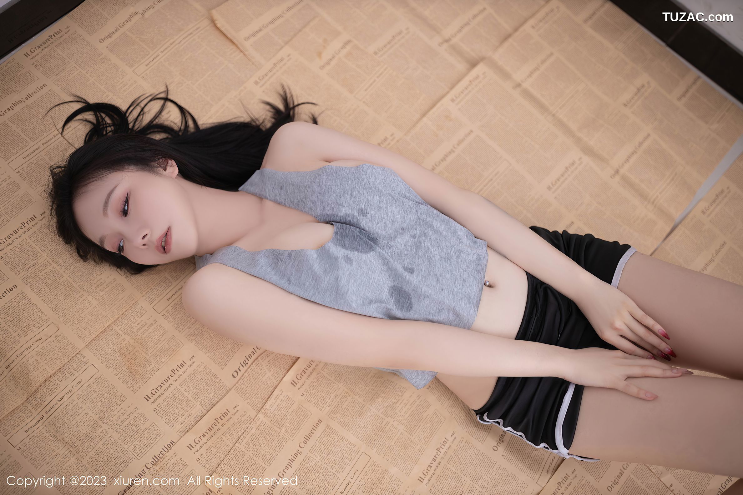 XiuRen秀人网-7170-安然anran-女子审问室主题灰背心黑短裤-2023.08.01