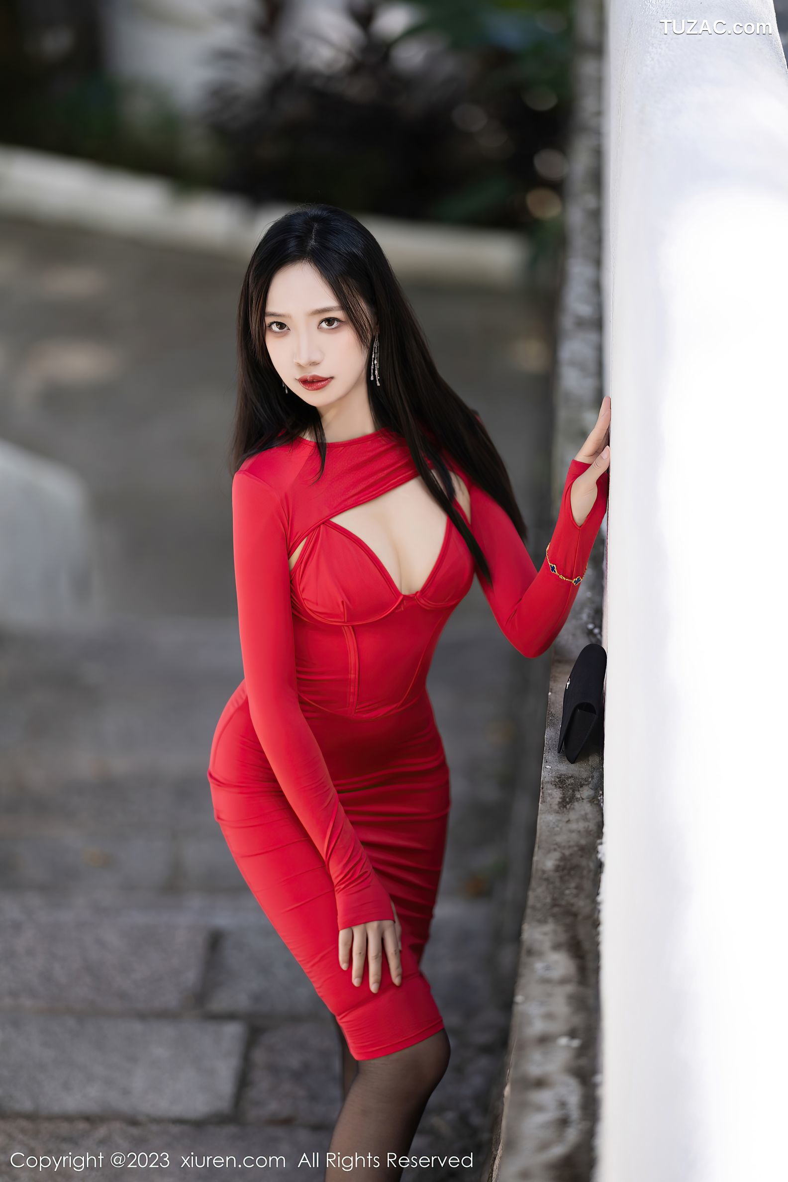 XiuRen秀人网-7194-郑颖姗Bev-红色裙装红蕾丝内衣黑丝袜-2023.08.07