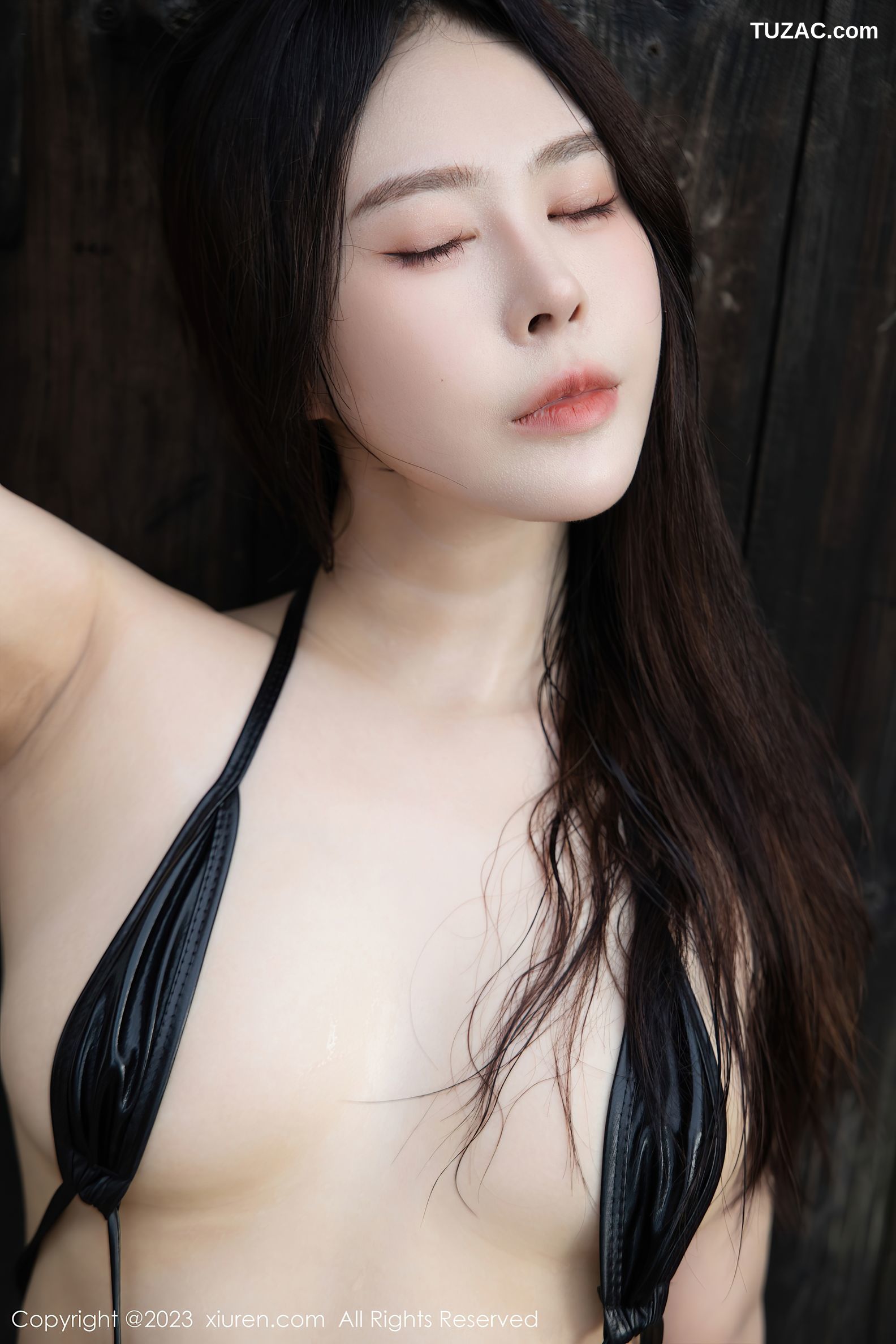 XiuRen秀人网-7195-Evelyn艾莉-泰国旅拍-运动装超小黑色情趣内衣-2023.08.07