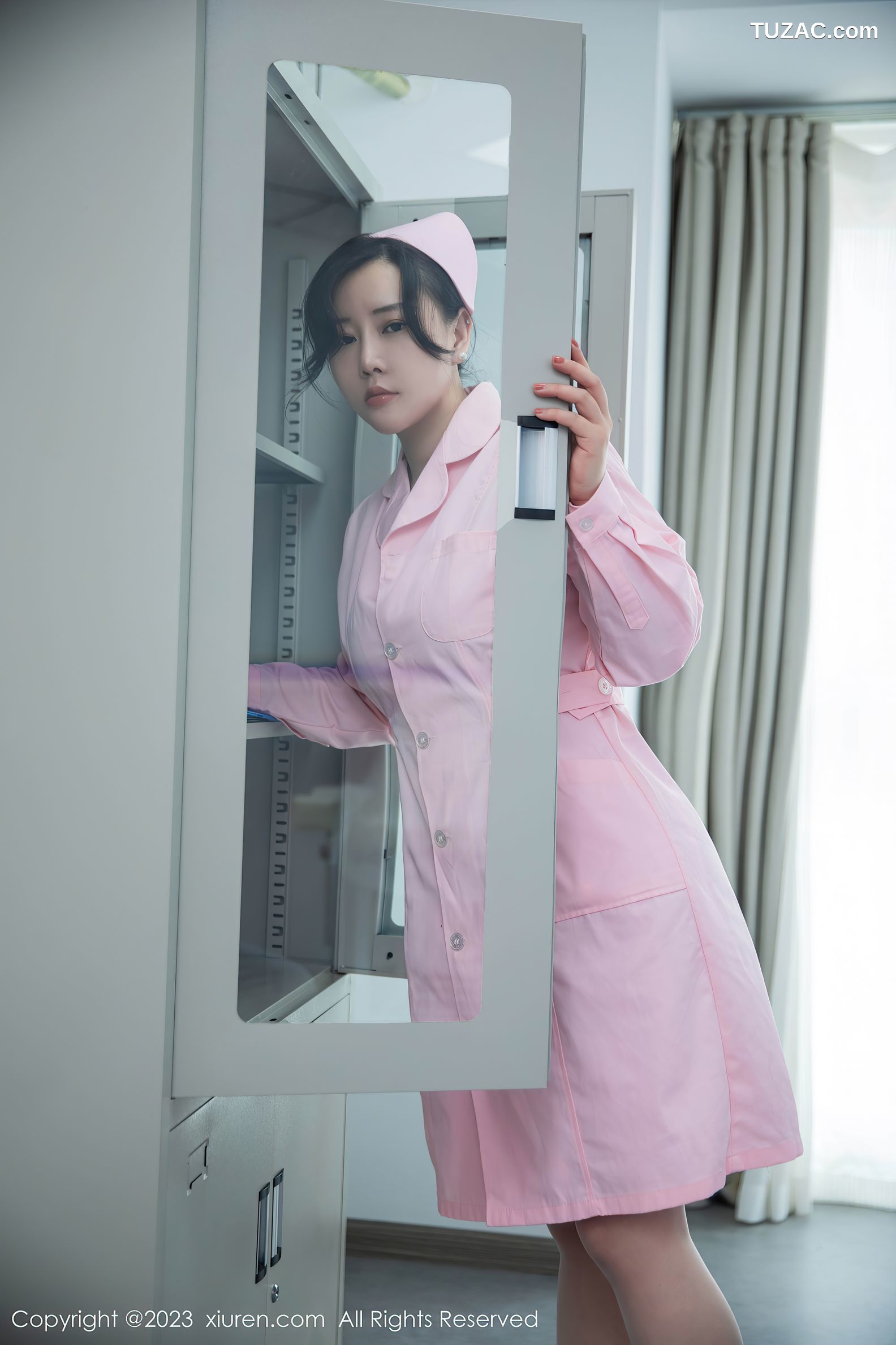 XiuRen秀人网-7199-王婉悠Queen-粉色情趣护士装白色内衣-2023.08.08