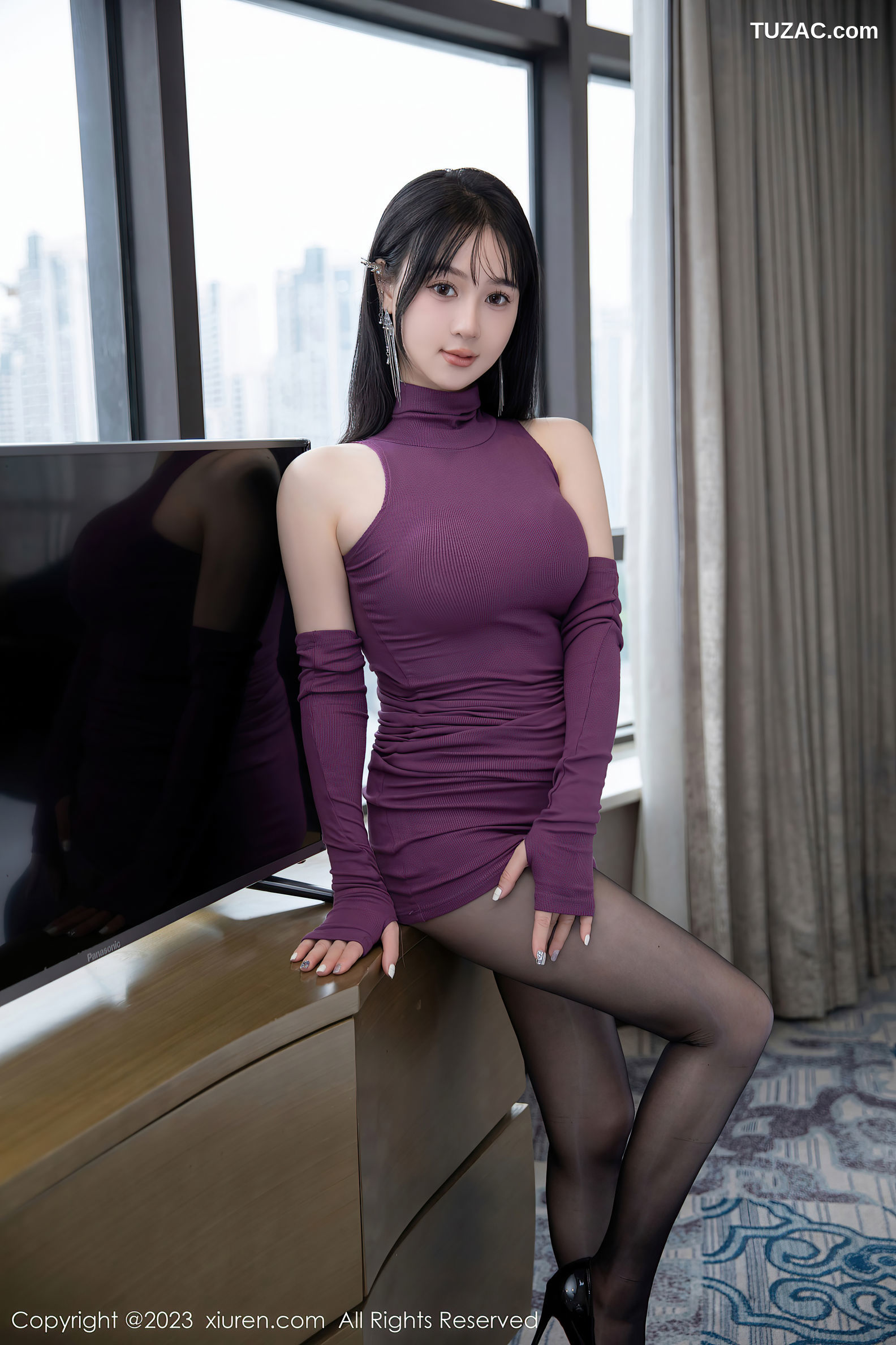 XiuRen秀人网-7205-柚琪Rich-紫色连衣短裙黑丝-2023.08.09