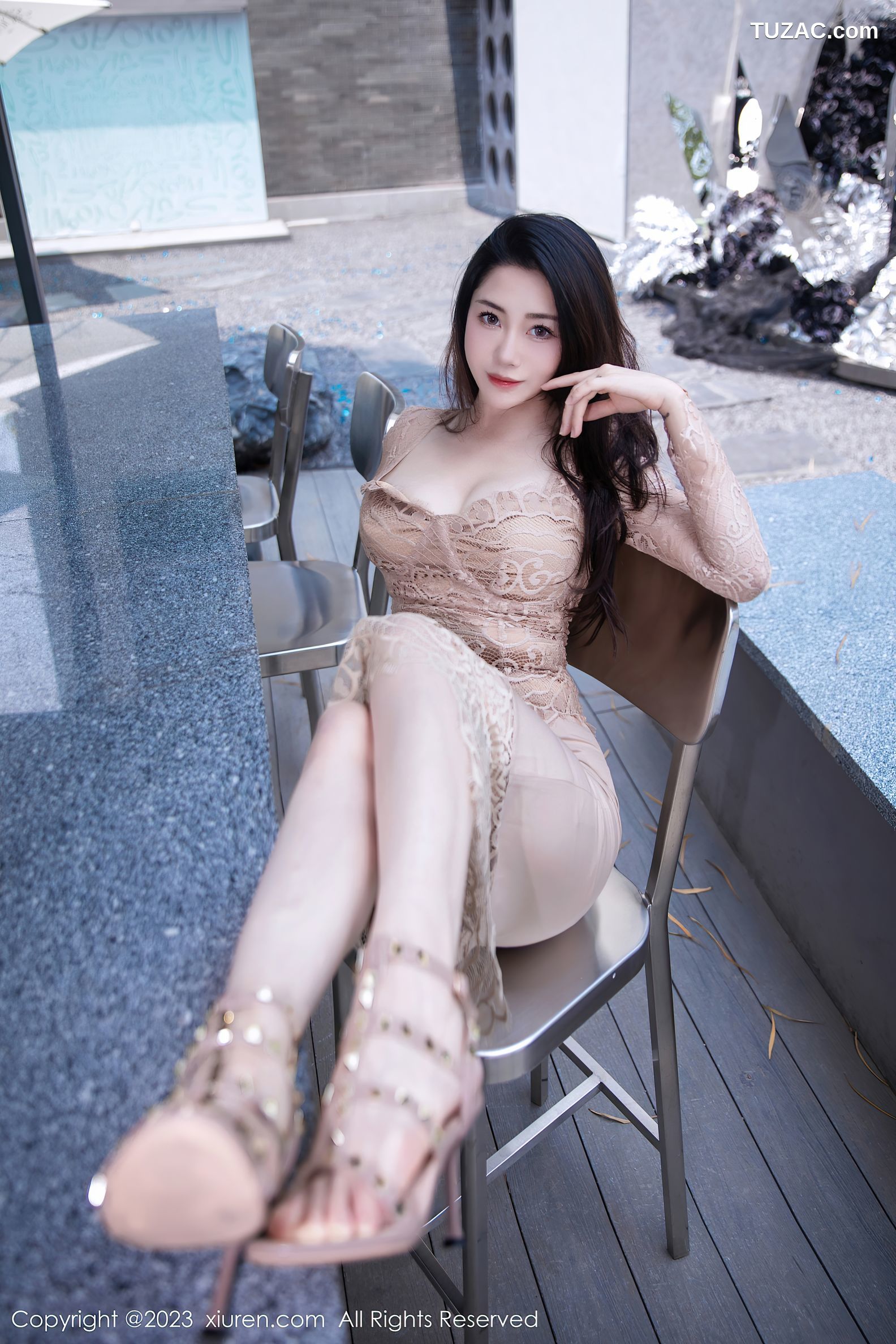 XiuRen秀人网-7216-严利娅Yuliya-杏色蕾丝连衣长裙-2023.08.11