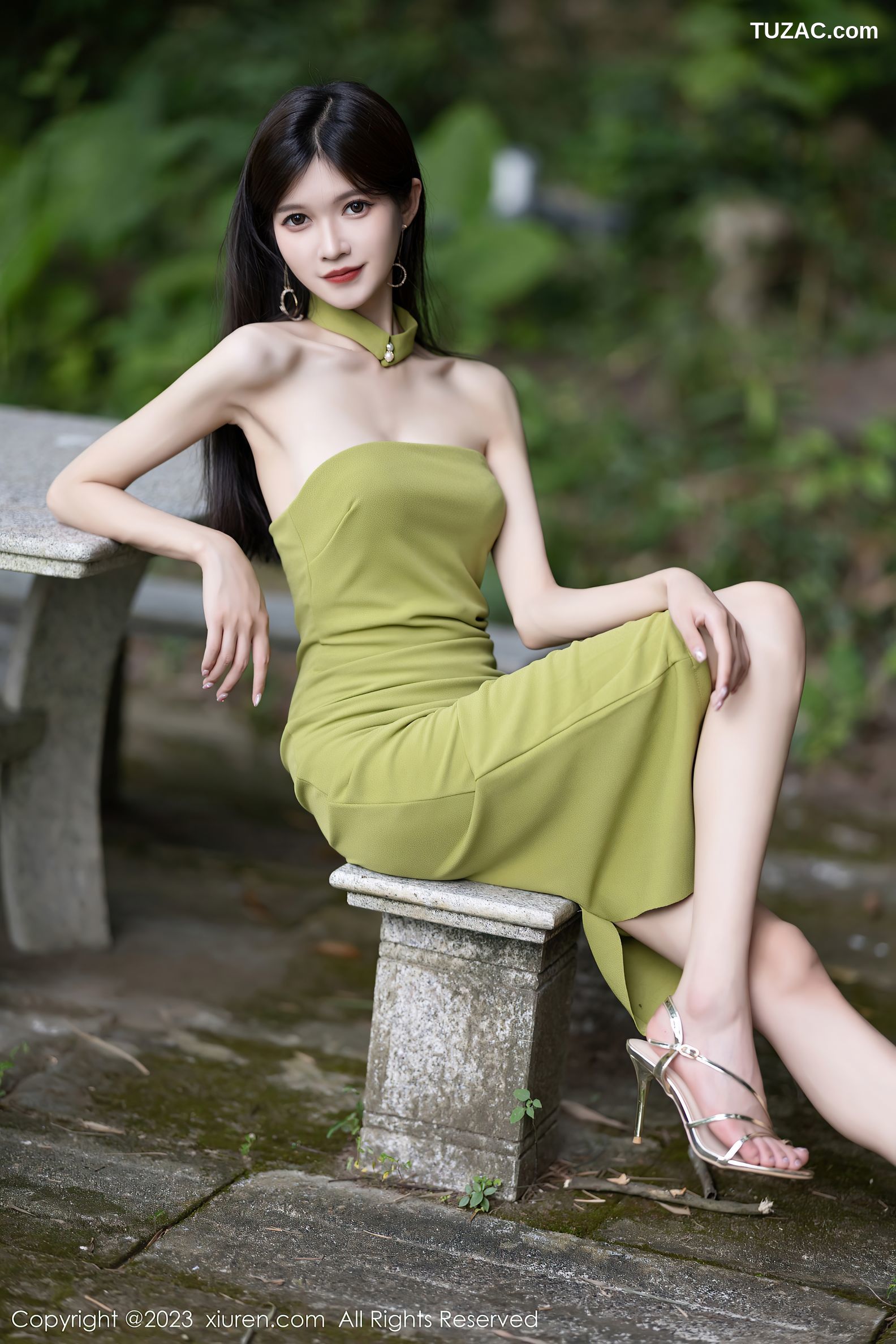 XiuRen秀人网-7241-程程程-果绿色露肩连衣长裙珠链内衣-2023.08.16
