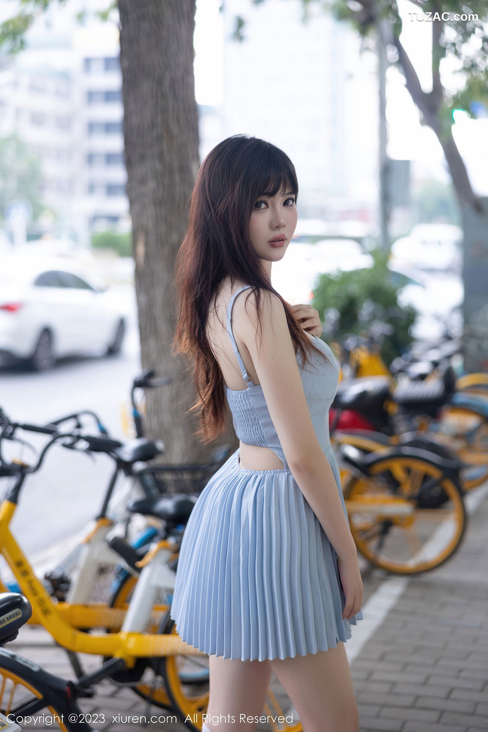 XiuRen秀人网-7266-Arude薇薇-淡蓝连衣短裙丁字裤-2023.08.22