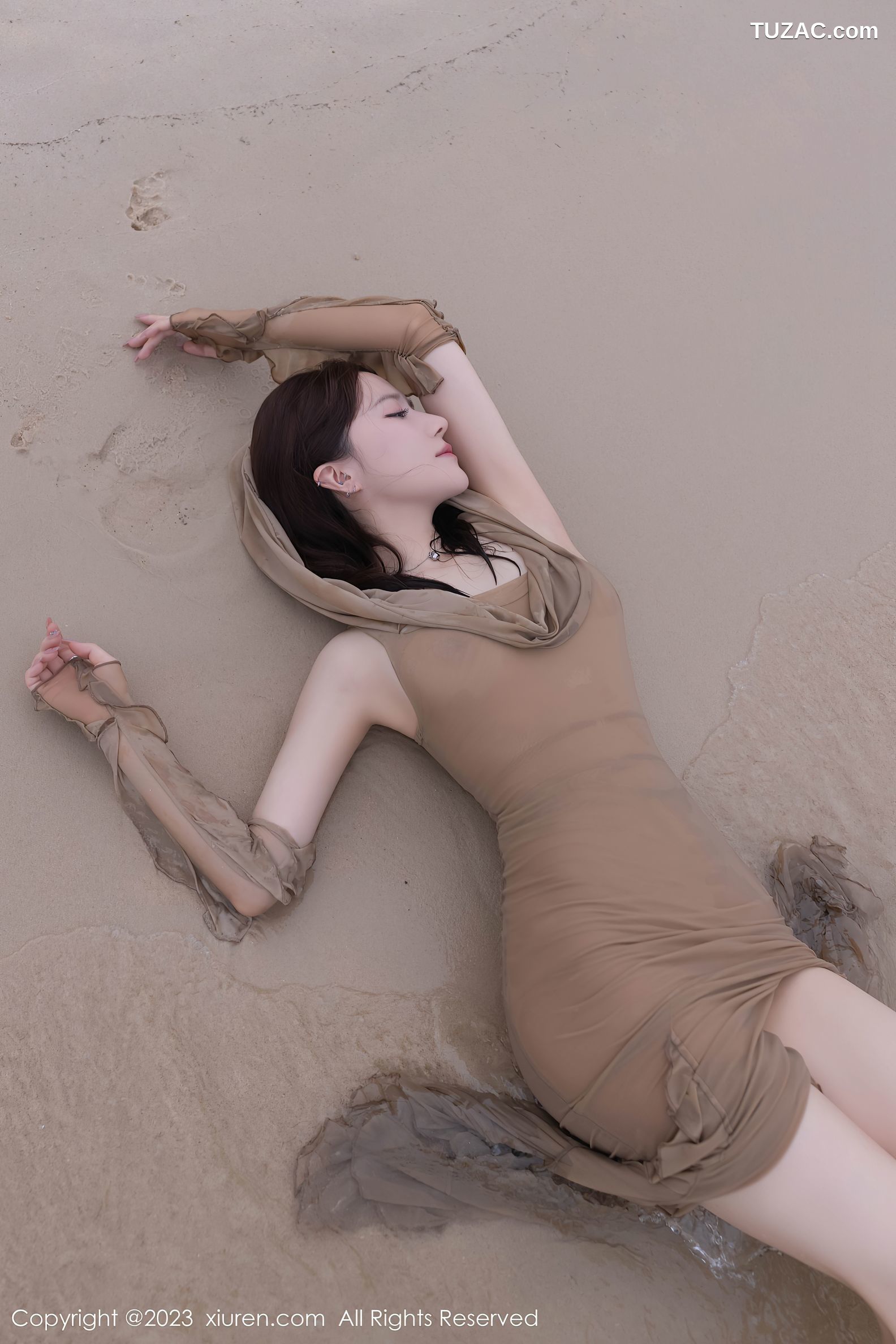 XiuRen秀人网-7288-鱼子酱Fish-米色长裙海边沙滩湿身-2023.08.25