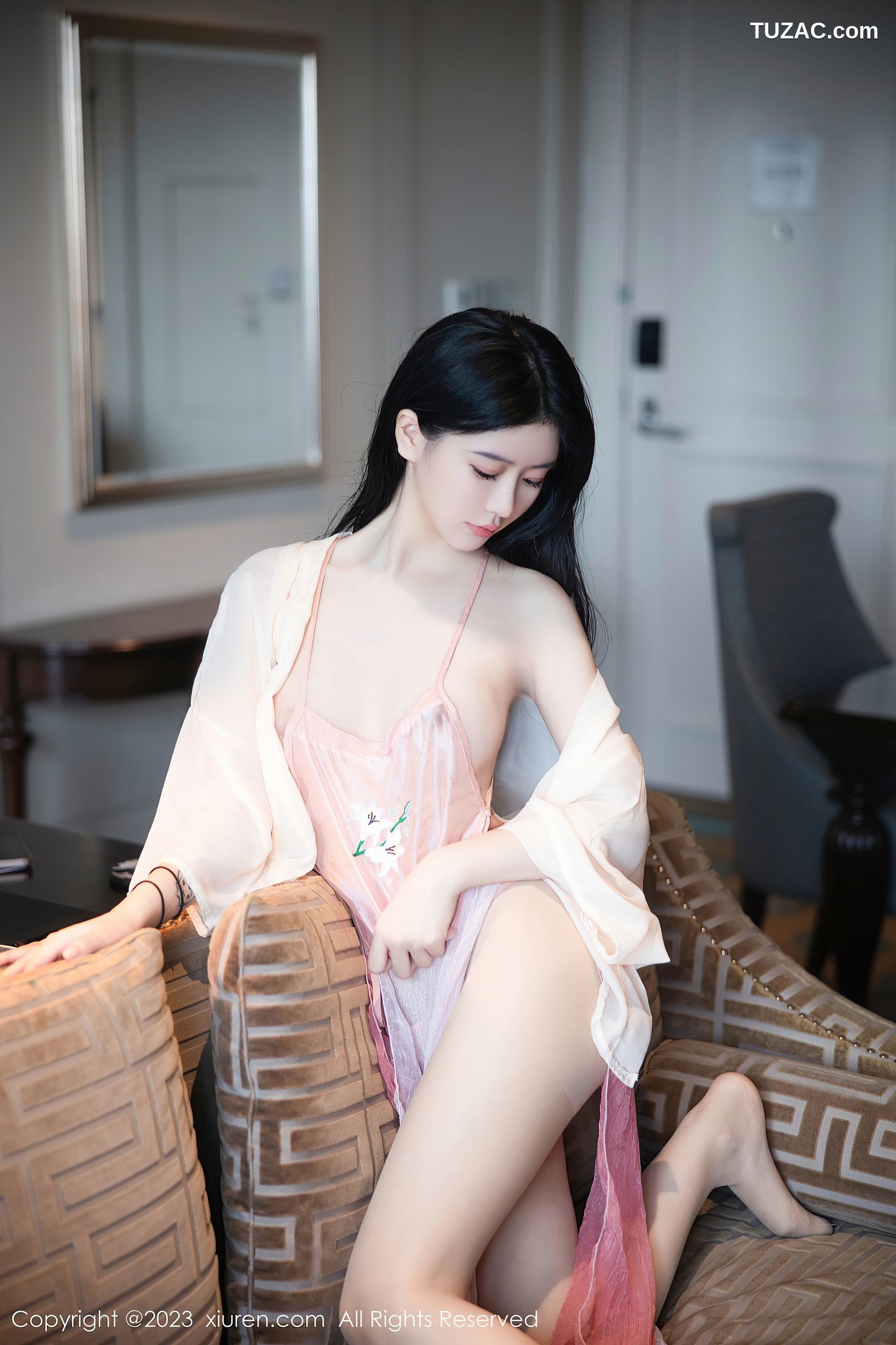 XiuRen秀人网-7290-幼幼-粉色古装透视肚兜丁字裤-2023.08.25