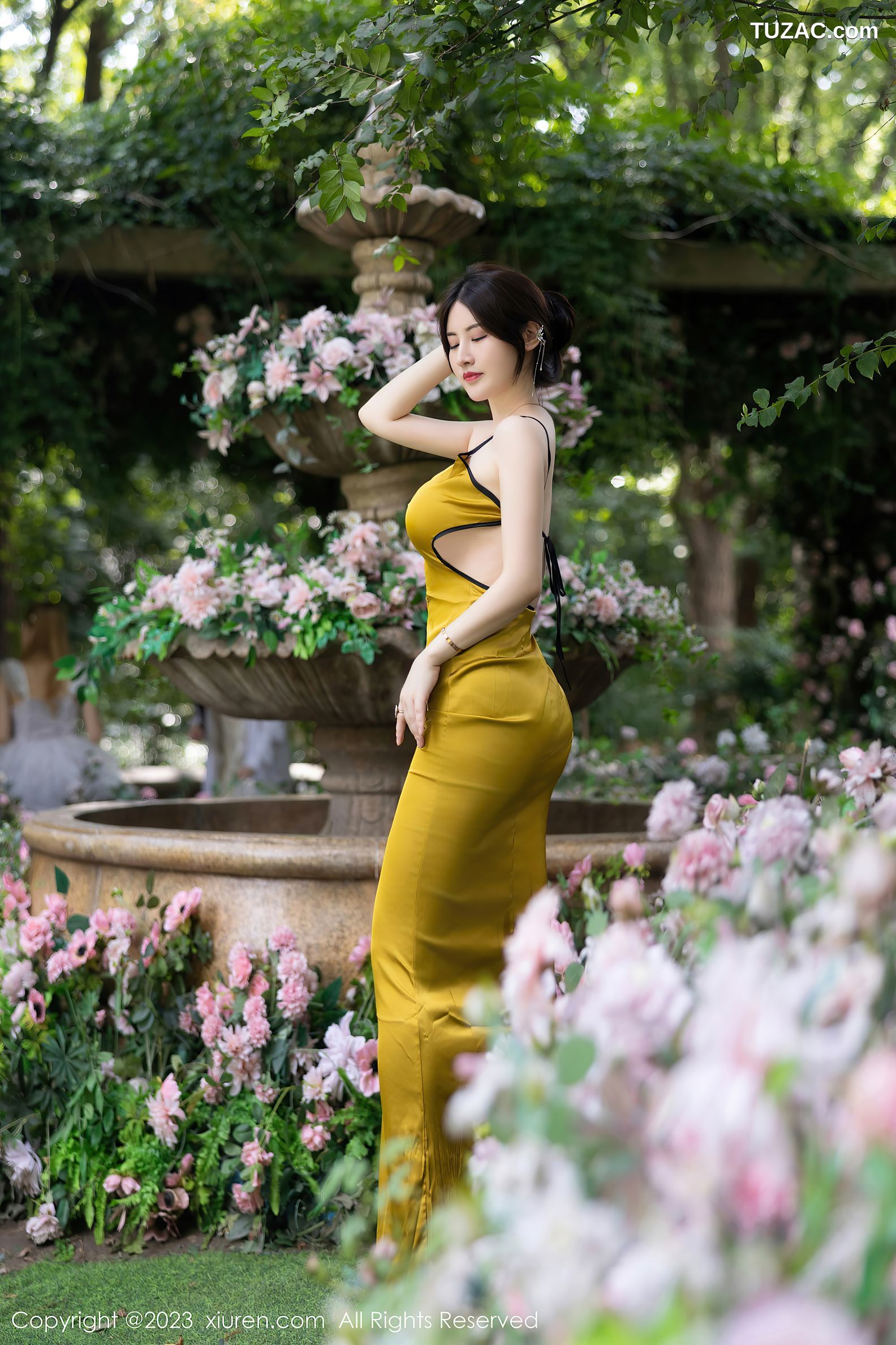 XiuRen秀人网-7302-诗诗kiki-黄色吊带长裙-2023.08.29