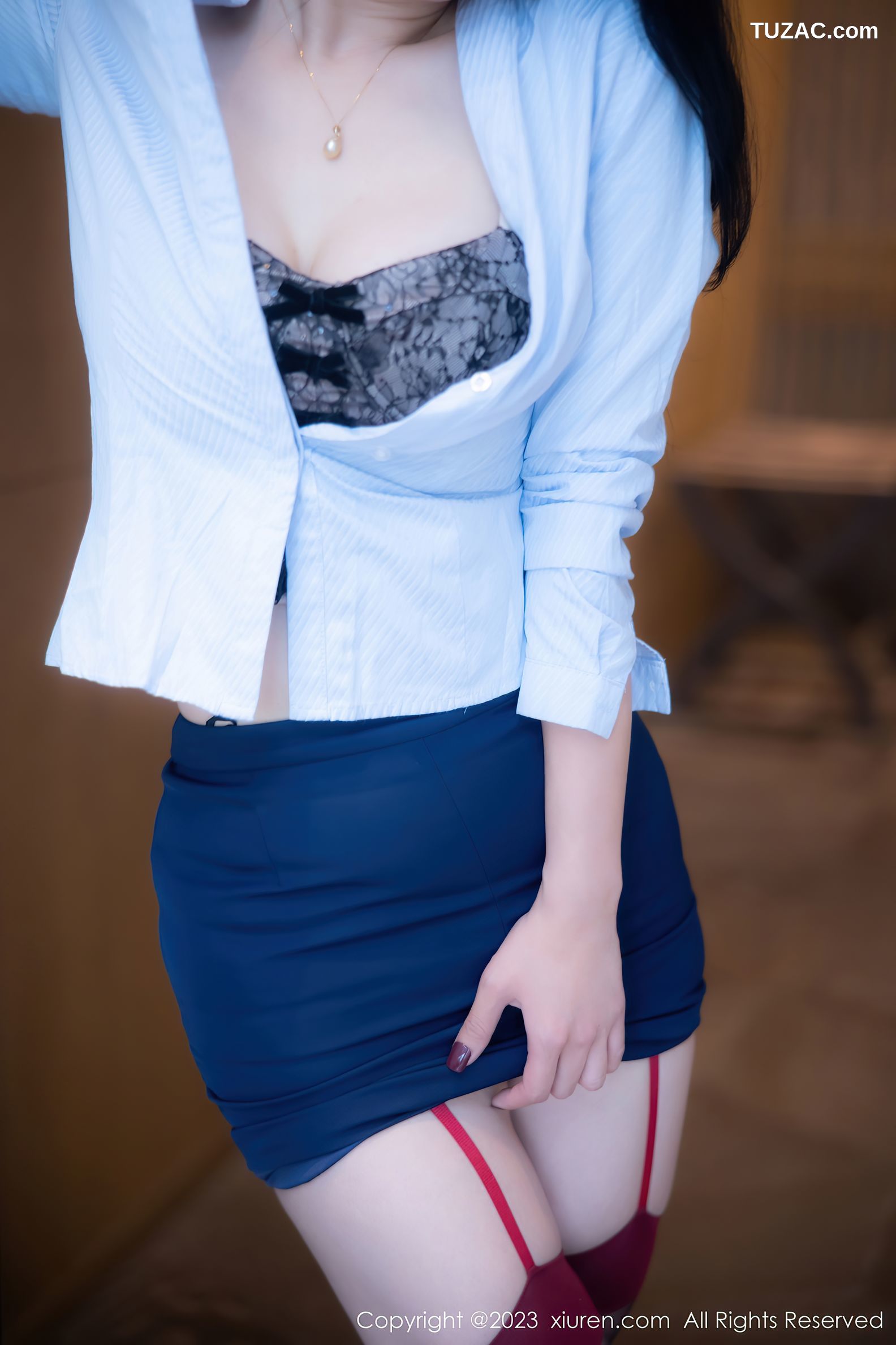 XiuRen秀人网-7313-大美妞儿-白衬衫深蓝短裙黑色情趣内衣黑丝-2023.08.31