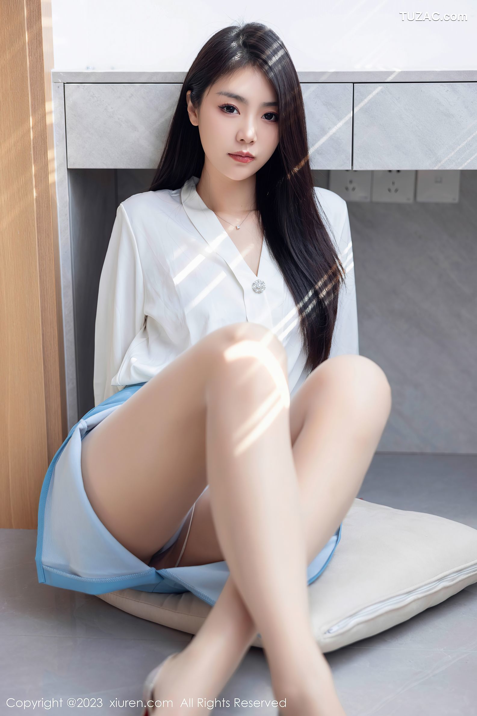 XiuRen秀人网-7314-可樂Vicky-白衬衫蓝短裙-2023.08.31