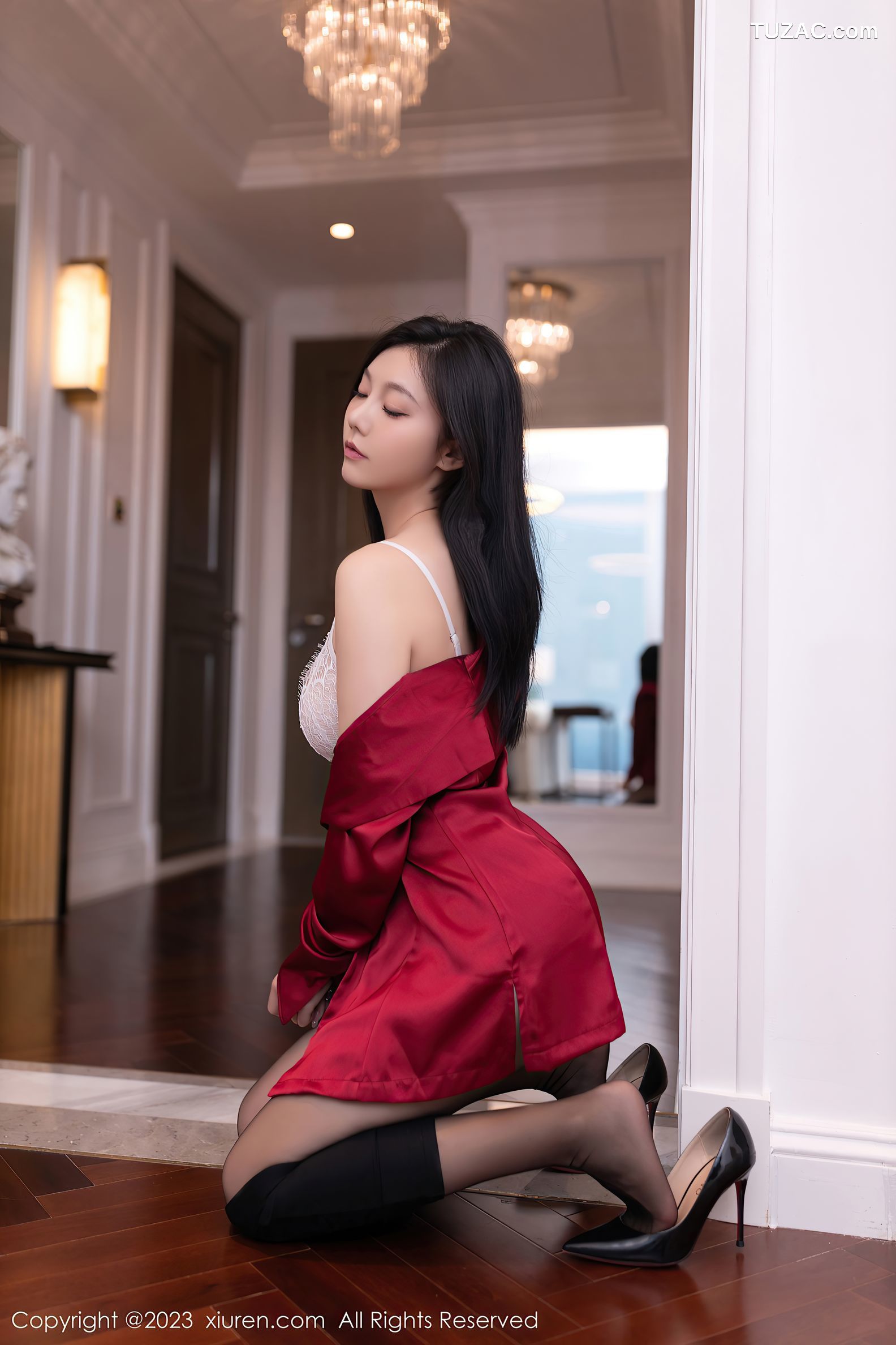 XiuRen秀人网-7338-安然anran-红外套黑色短裙白色内衣黑丝-2023.09.05