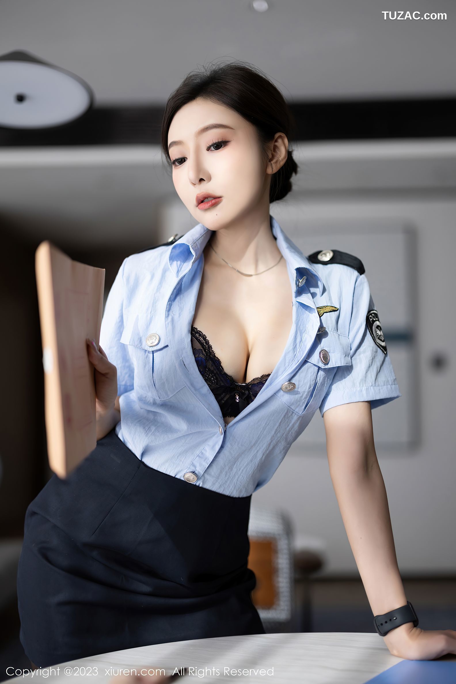 XiuRen秀人网-7340-王馨瑶yanni-《严刑逼供》衬衫短裙女警黑内衣黑丝-2023.09.05