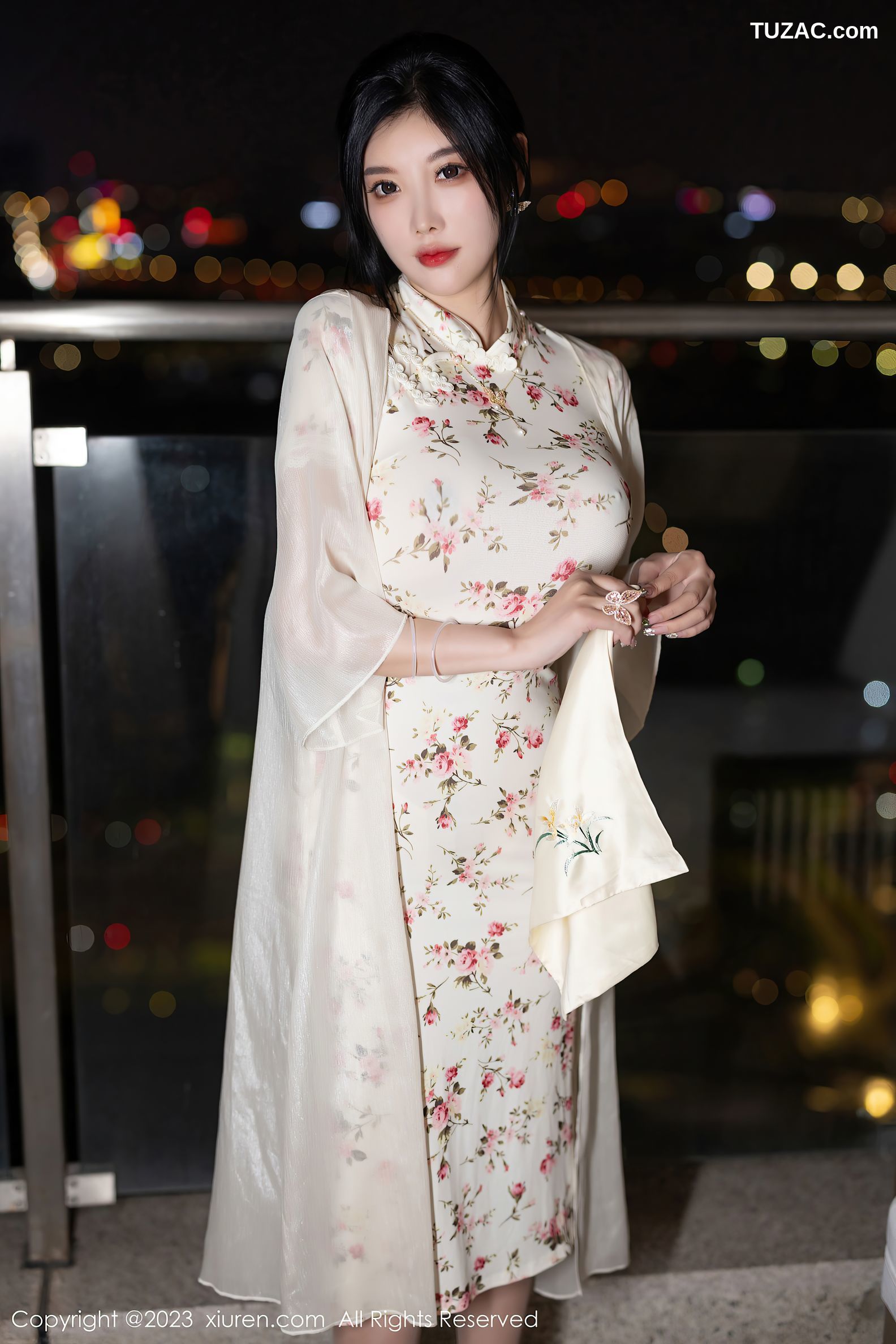 XiuRen秀人网-7363-杨晨晨Yome-白色红碎花旗袍浴室湿身-2023.09.08