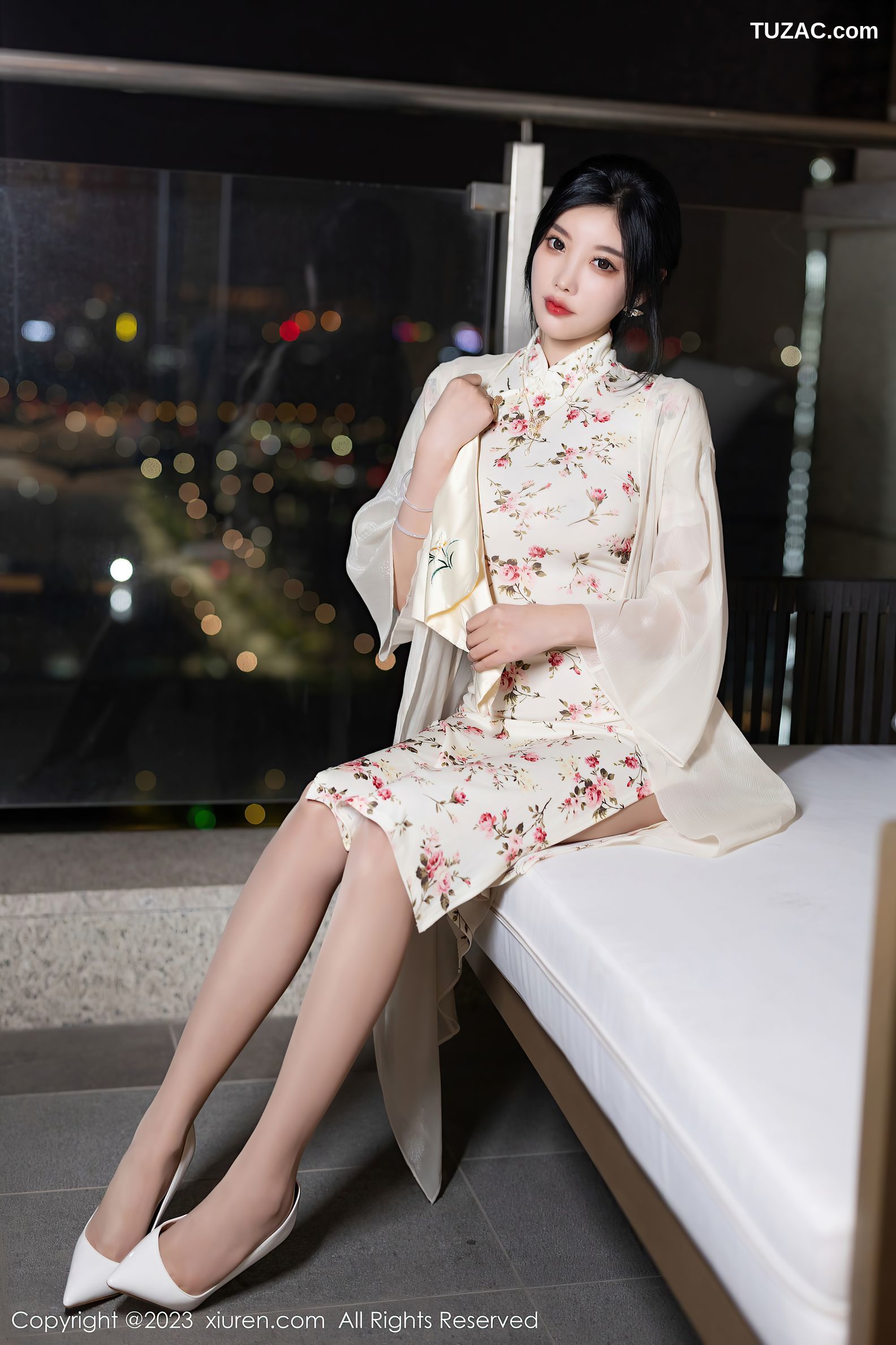 XiuRen秀人网-7363-杨晨晨Yome-白色红碎花旗袍浴室湿身-2023.09.08