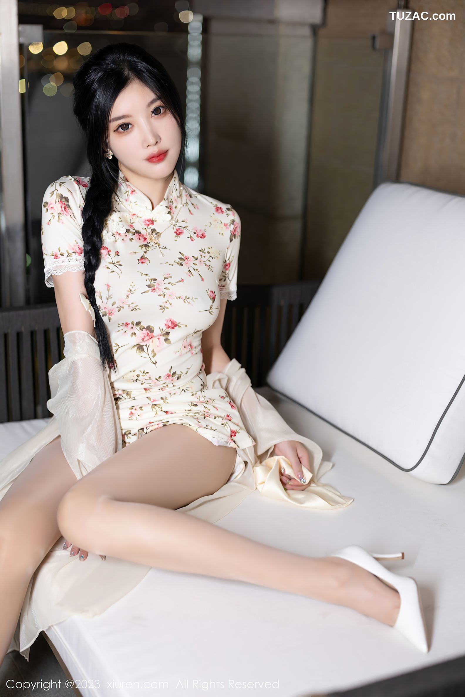 XiuRen秀人网-7363-杨晨晨Yome-白色红碎花旗袍浴室湿身-2023.09.08