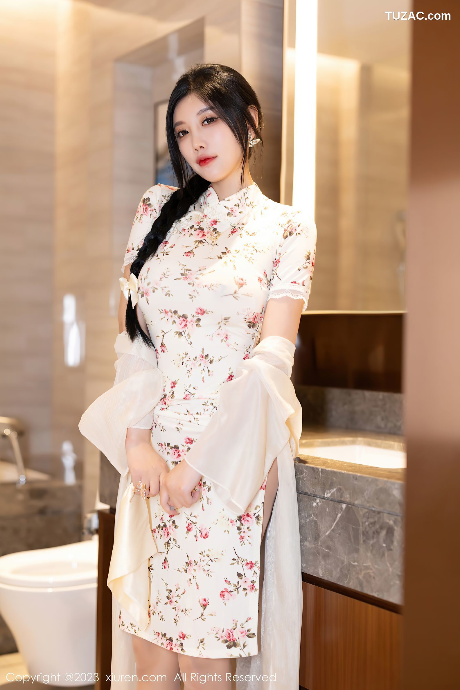 XiuRen秀人网-7363-杨晨晨Yome-白色红碎花旗袍浴室湿身-2023.09.08