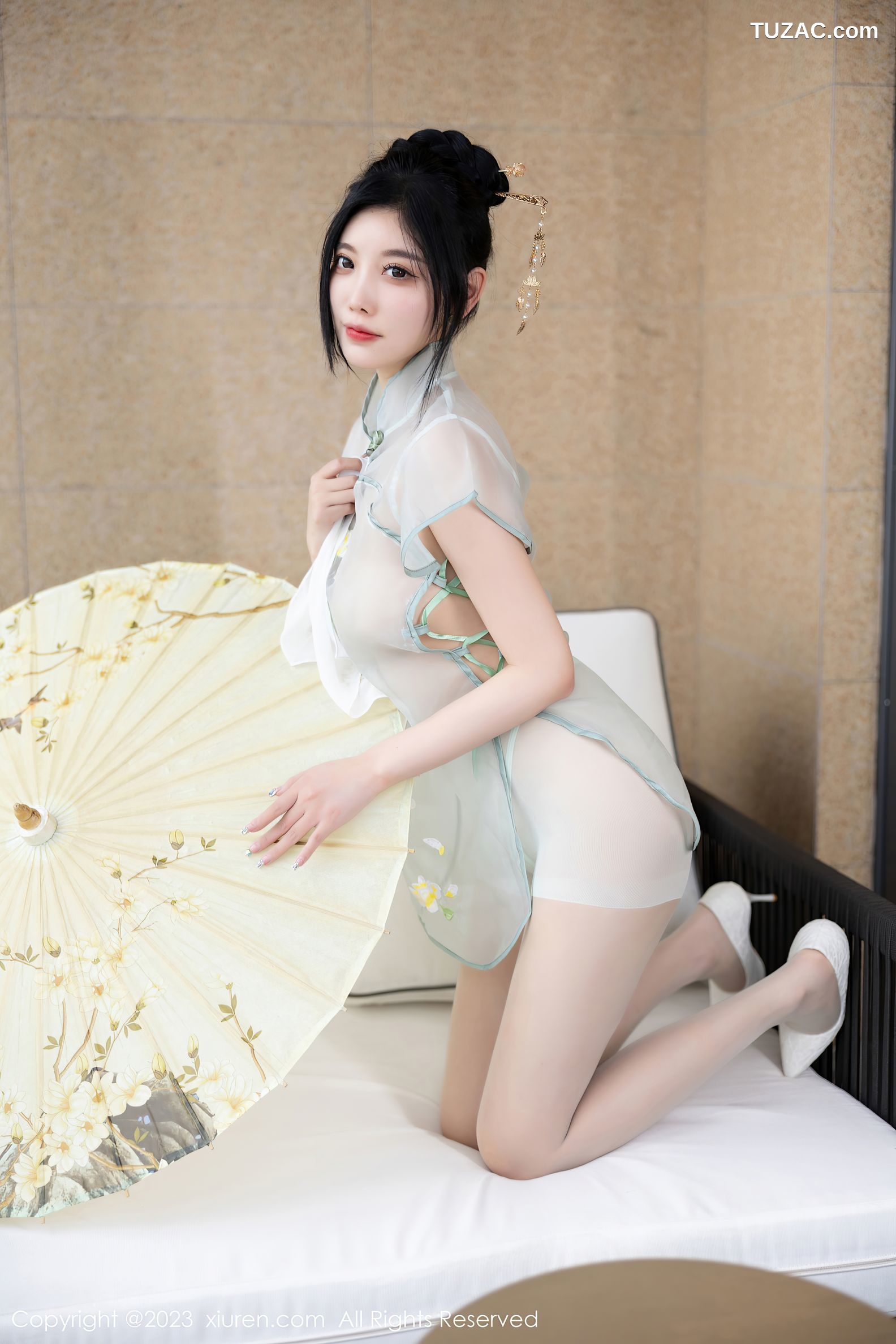 XiuRen秀人网-7410-杨晨晨Yome-浙江安吉旅拍-淡绿连衣长裙-2023.09.19