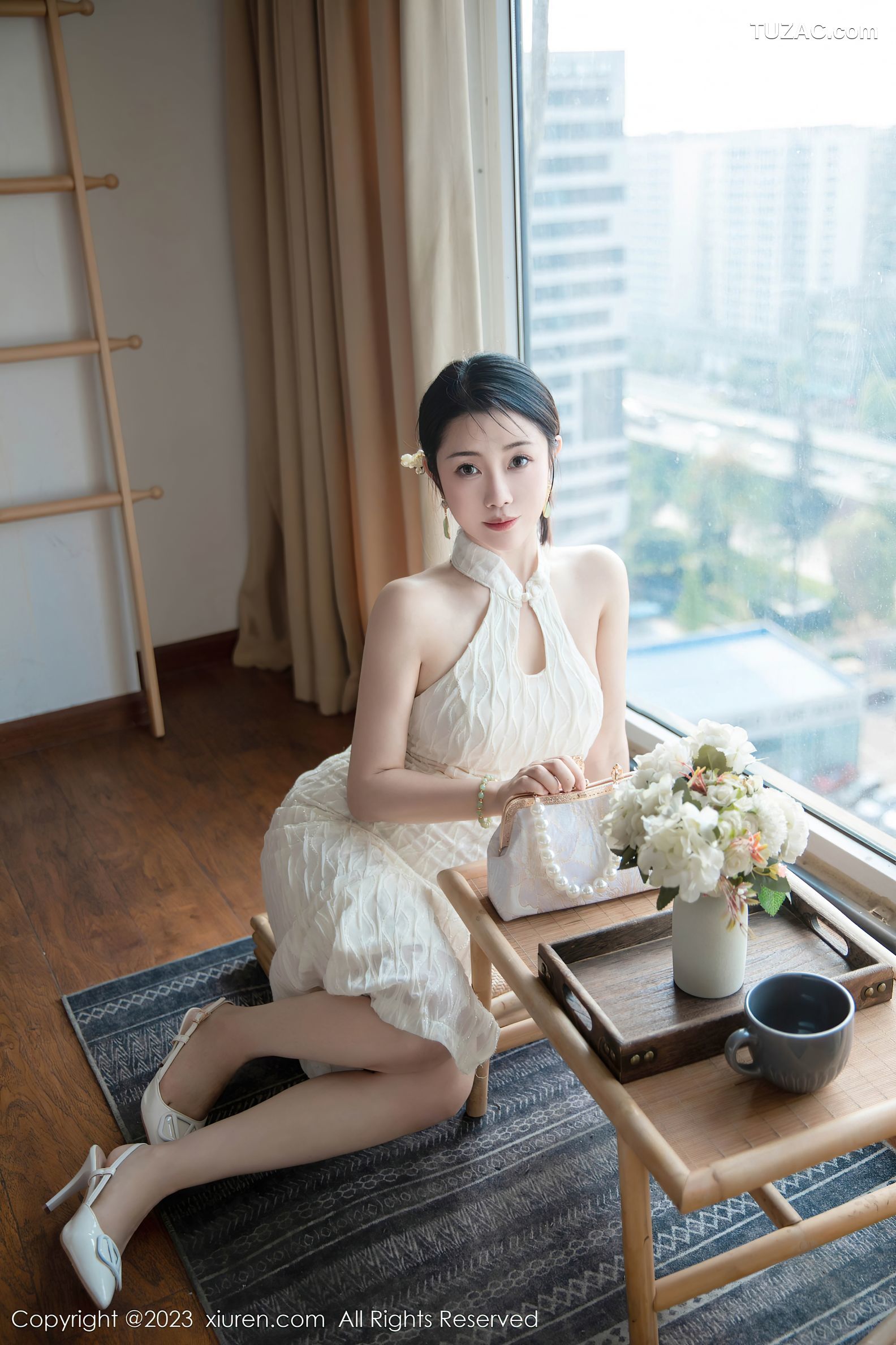 XiuRen秀人网-7435-严利娅Yuliya-白色旗袍爆乳-2023.09.25