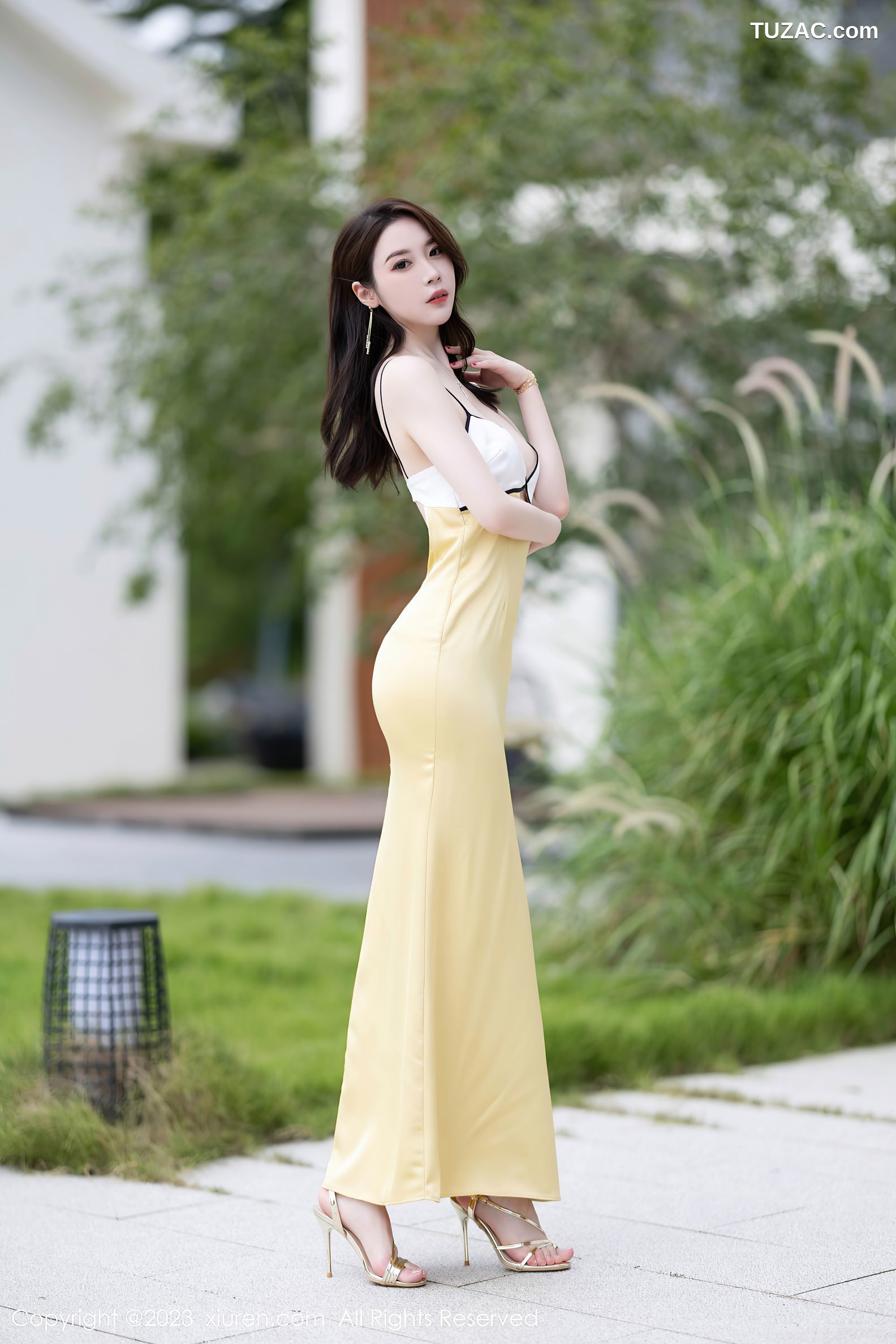 XiuRen秀人网-7444-梦心玥-黄白拼色连衣长裙-浅灰蕾丝轻透内衣-2023.09.26