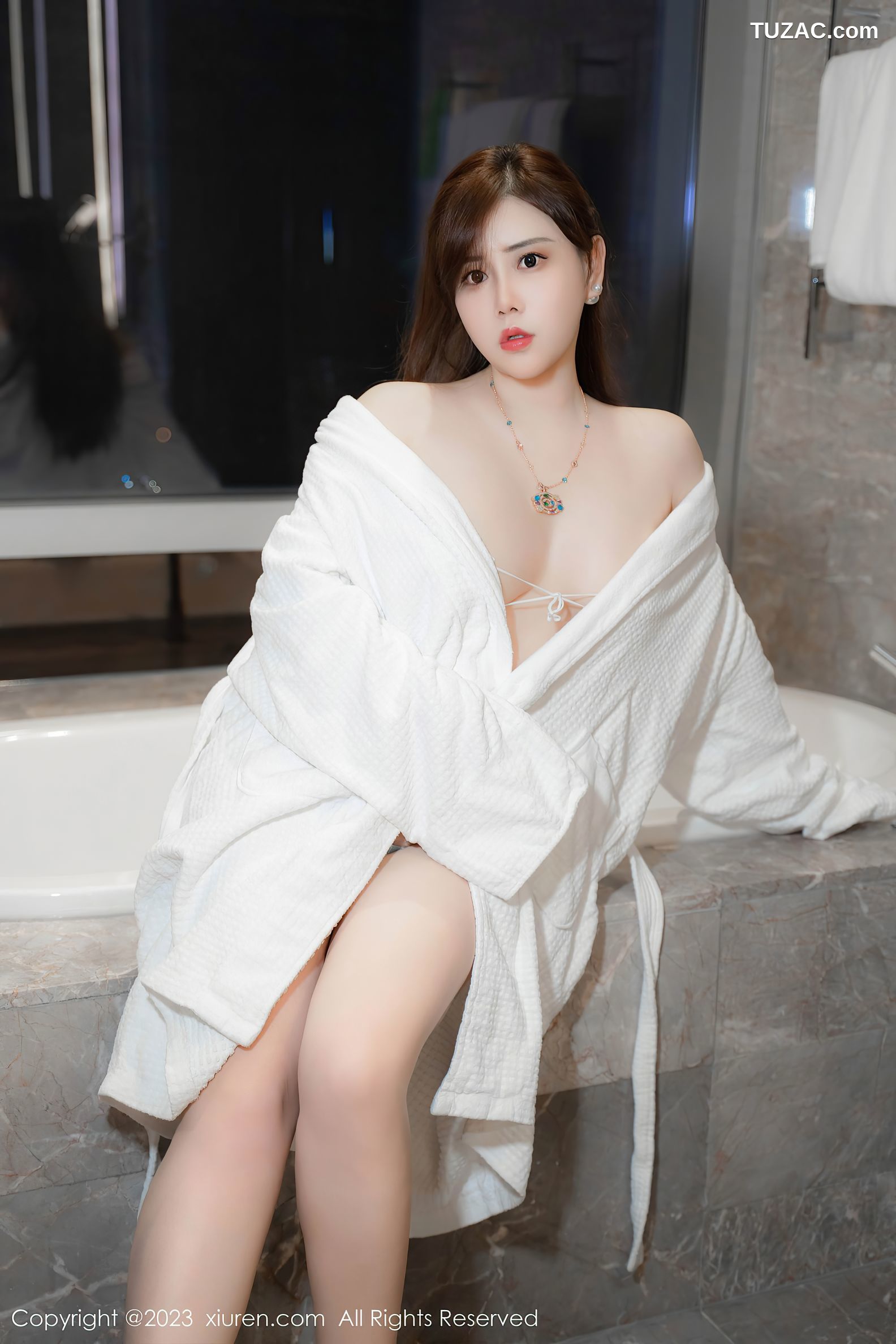 XiuRen秀人网-7450-王婉悠Queen-白色浴袍口罩内衣爆乳-2023.09.27