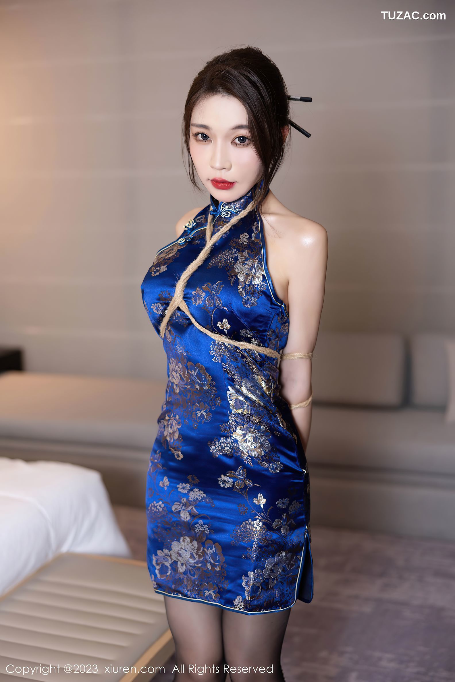 XiuRen秀人网-7453-徐莉芝Booty-蓝色旗袍捆绑黑丝-2023.09.27