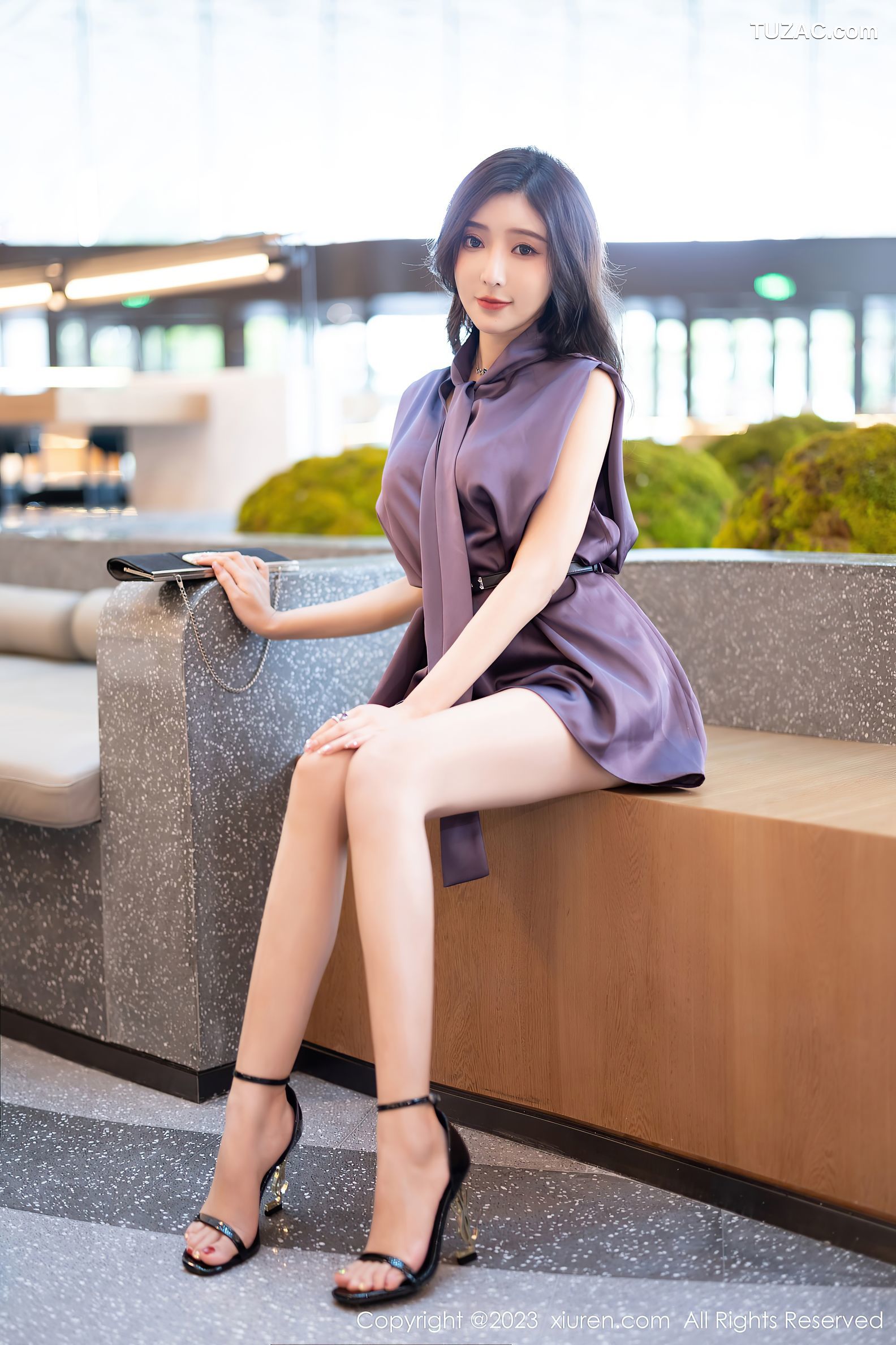 XiuRen秀人网-7462-王馨瑶yanni-紫色短连衣裙白色蕾丝内衣-2023.09.28