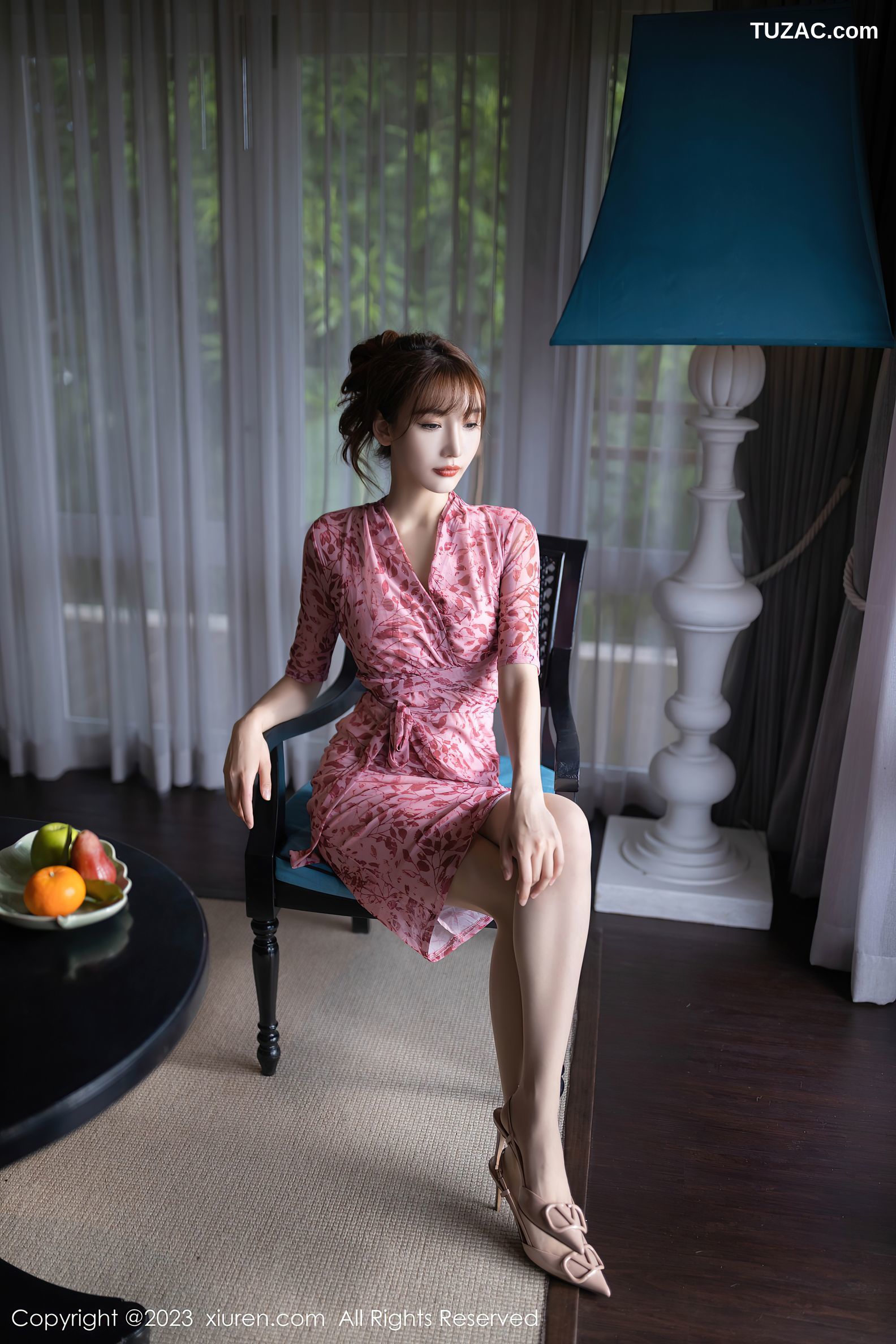 XiuRen秀人网-7501-陆萱萱-粉裙海边沙滩-2023.10.12