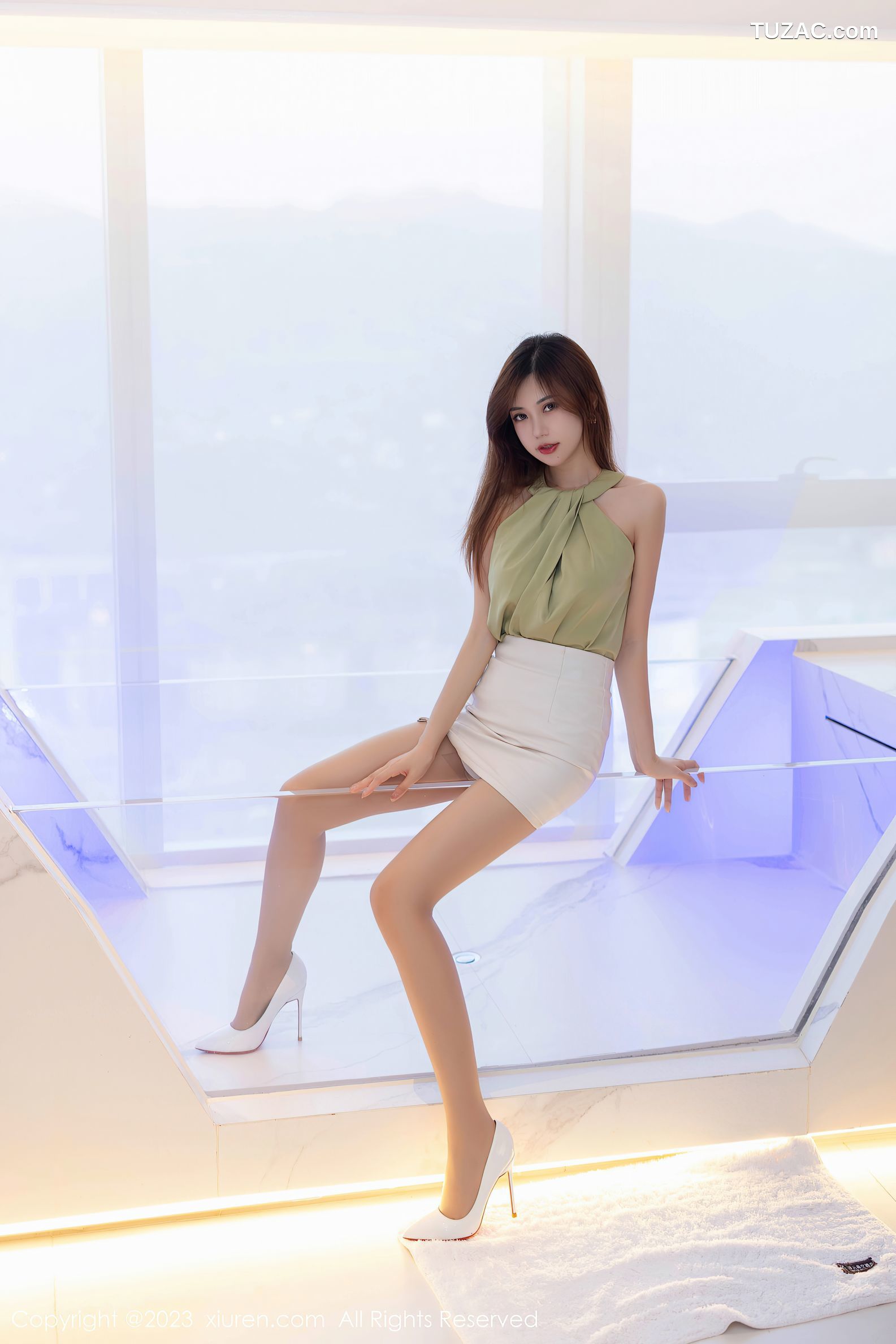 XiuRen秀人网-7503-绮里嘉ula-黄绿T白短裙透明浴缸肉丝-2023.10.13