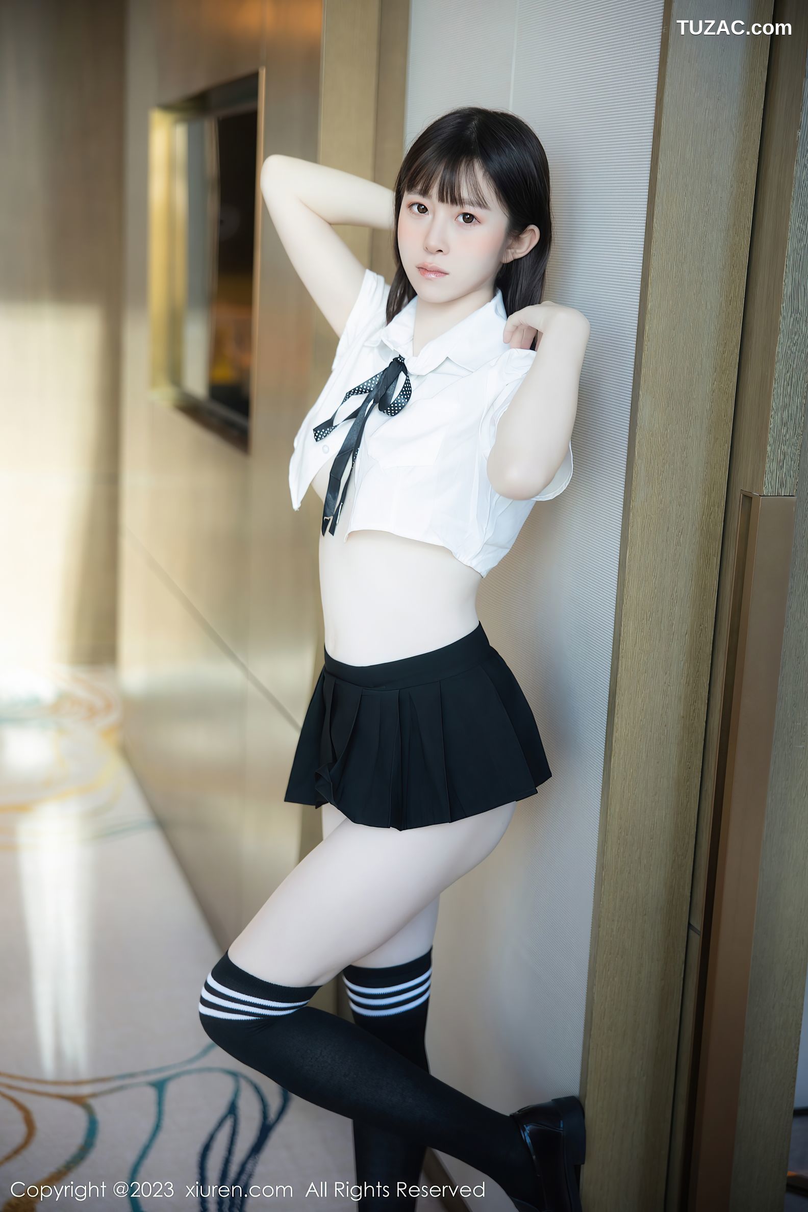 XiuRen秀人网-7534-林悠悠-白衬衫黑短裙黑袜学生装-2023.10.19