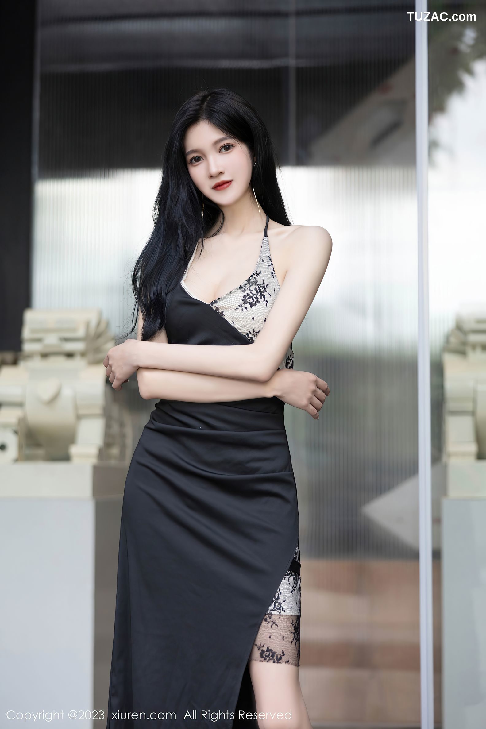 XiuRen秀人网-7556-程程程-黑色礼服长裙黑色情趣内衣黑丝爆乳-2023.10.24