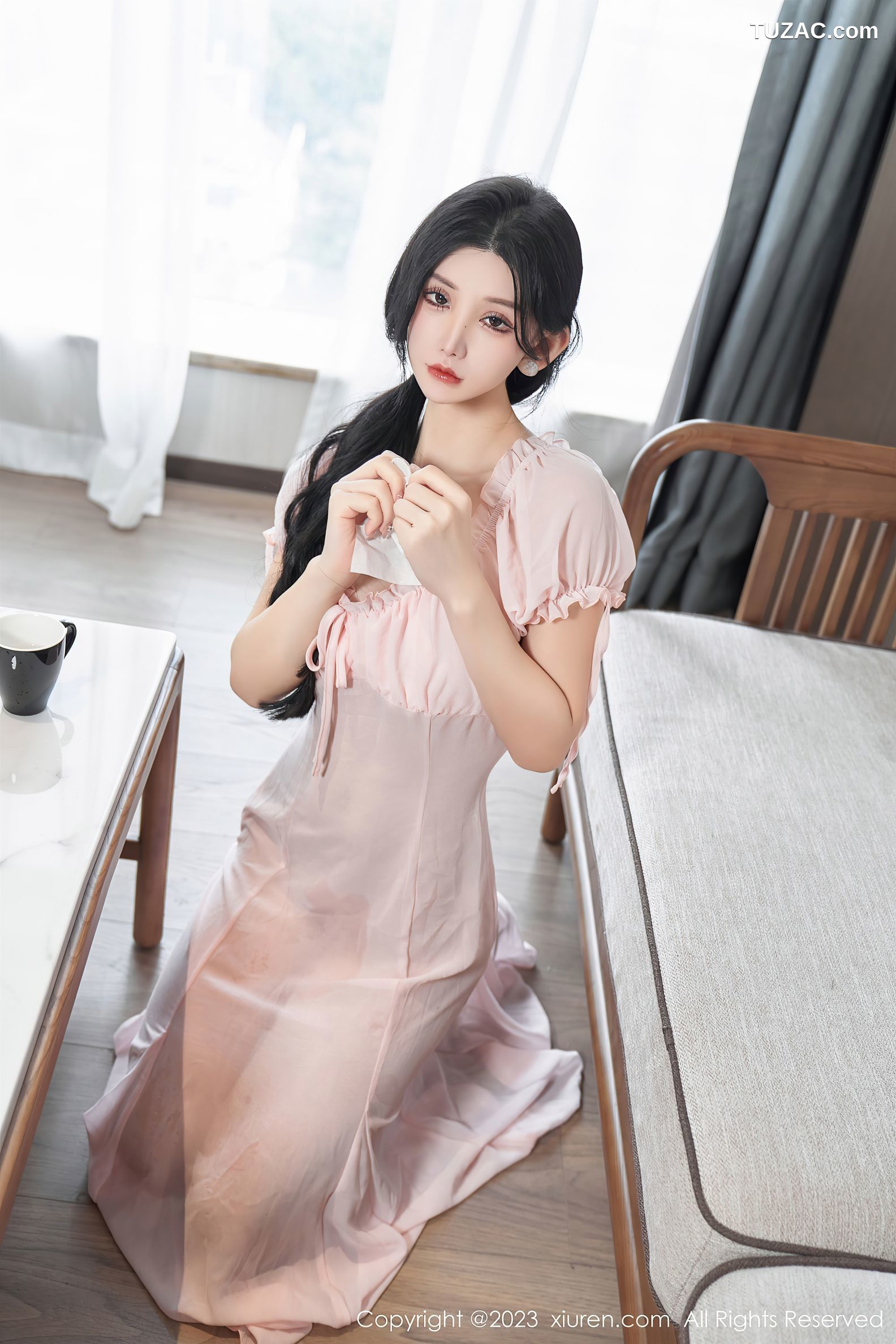 XiuRen秀人网-7615-周于希Sally-主题《偷窥狂》淡粉睡衣黑色情趣内衣-2023.11.03