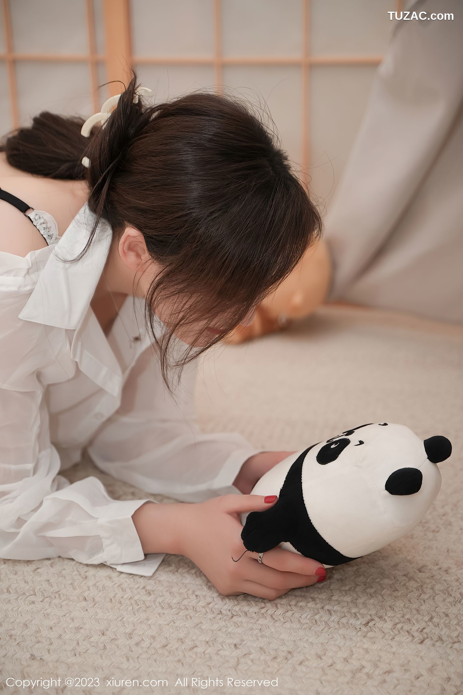 XiuRen秀人网-7672-Carol周妍希-白衬衫白色蕾丝内衣白丝袜-2023.11.16