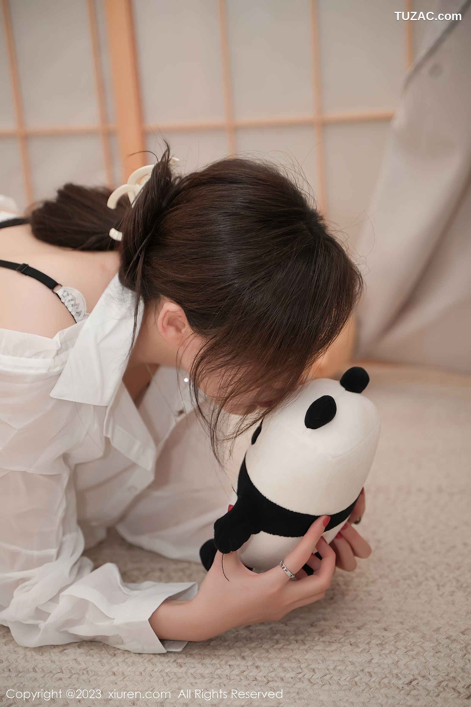 XiuRen秀人网-7672-Carol周妍希-白衬衫白色蕾丝内衣白丝袜-2023.11.16