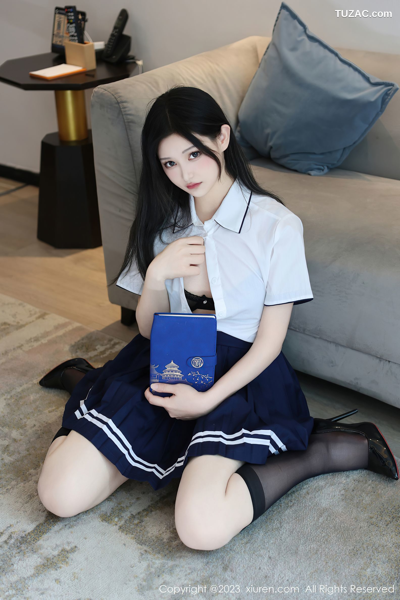 XiuRen秀人网-7697-大橘BBKira-白衬衫深蓝短裙学生装黑色轻透内衣黑丝-2023.11.22