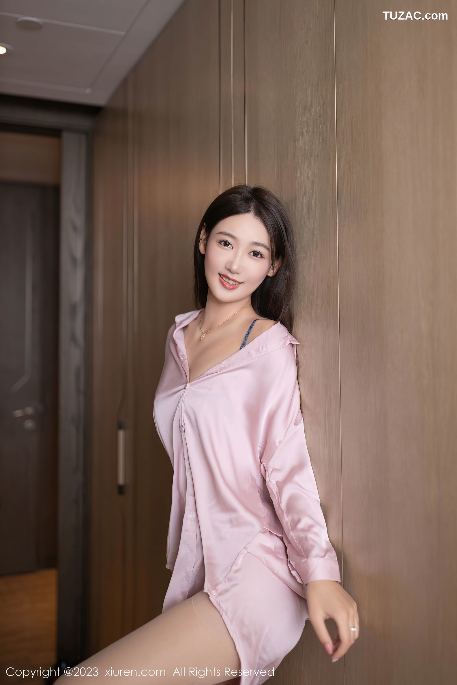 XiuRen秀人网-7726-唐安琪-粉色衬衫灰蕾丝内衣原色丝袜-2023.11.27