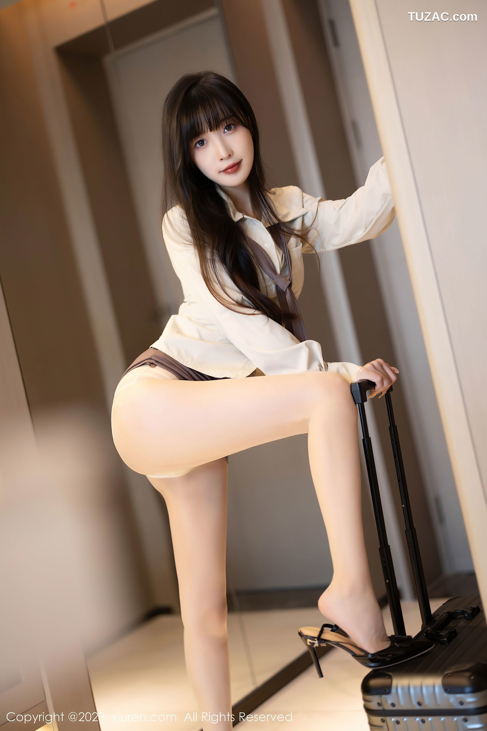 XiuRen秀人网-7745-林星阑-衬衫短裙空姐制服原色丝袜-2023.11.30