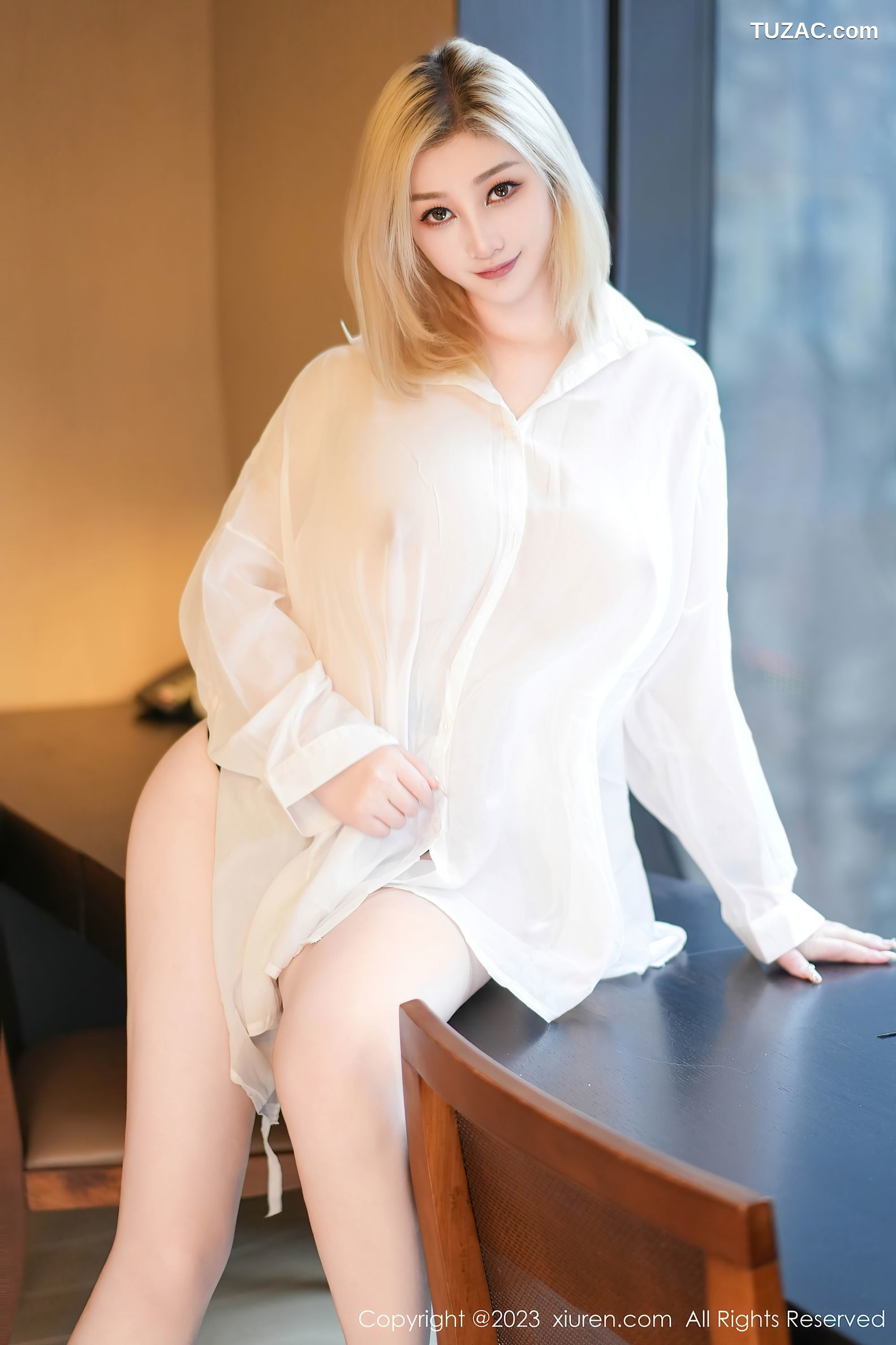 XiuRen秀人网-7780-妲己_Toxic-白色上衣爆乳-2023.12.08