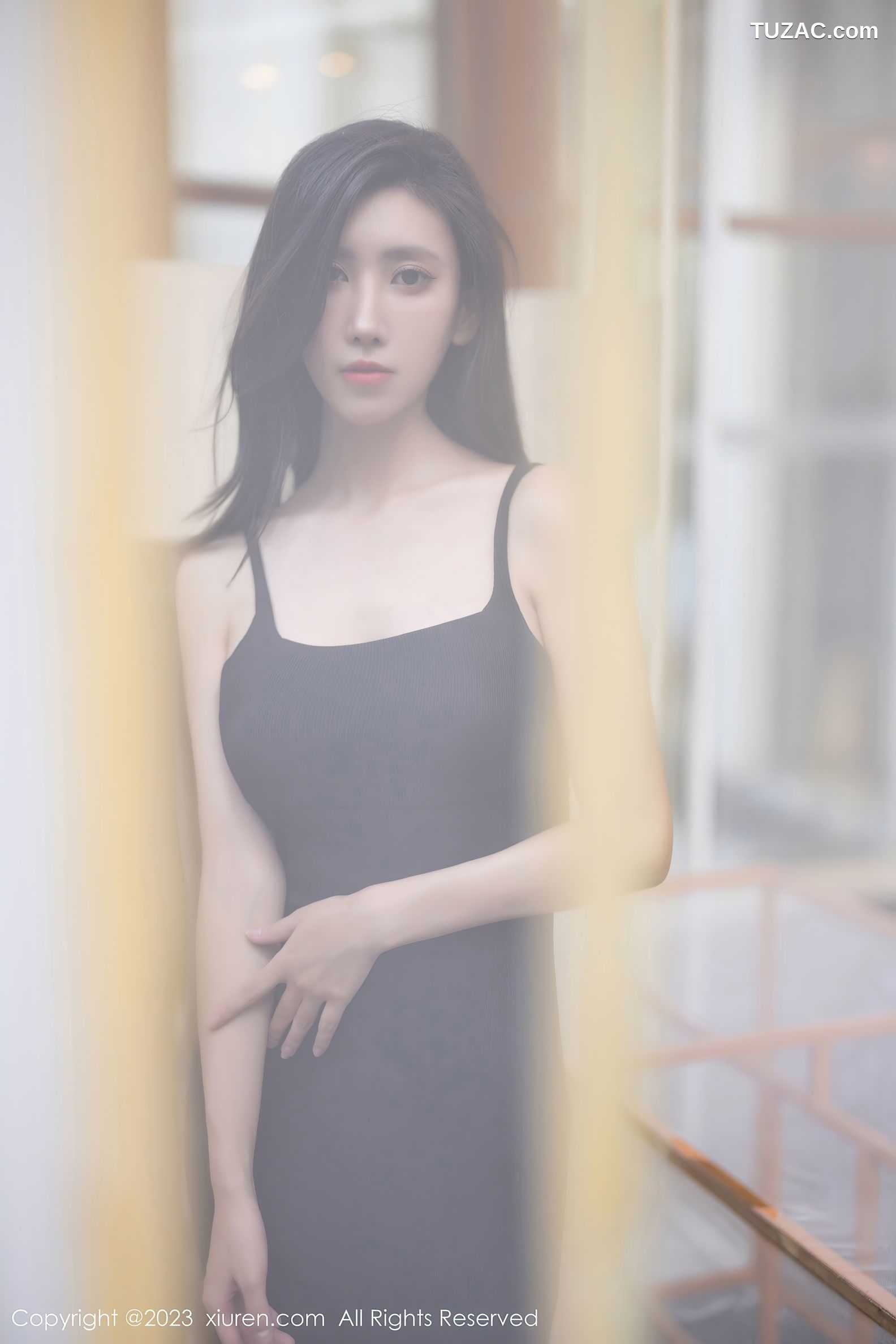 XiuRen秀人网-7830-章芃芃-黑色吊带长裙黑丝-2023.12.19