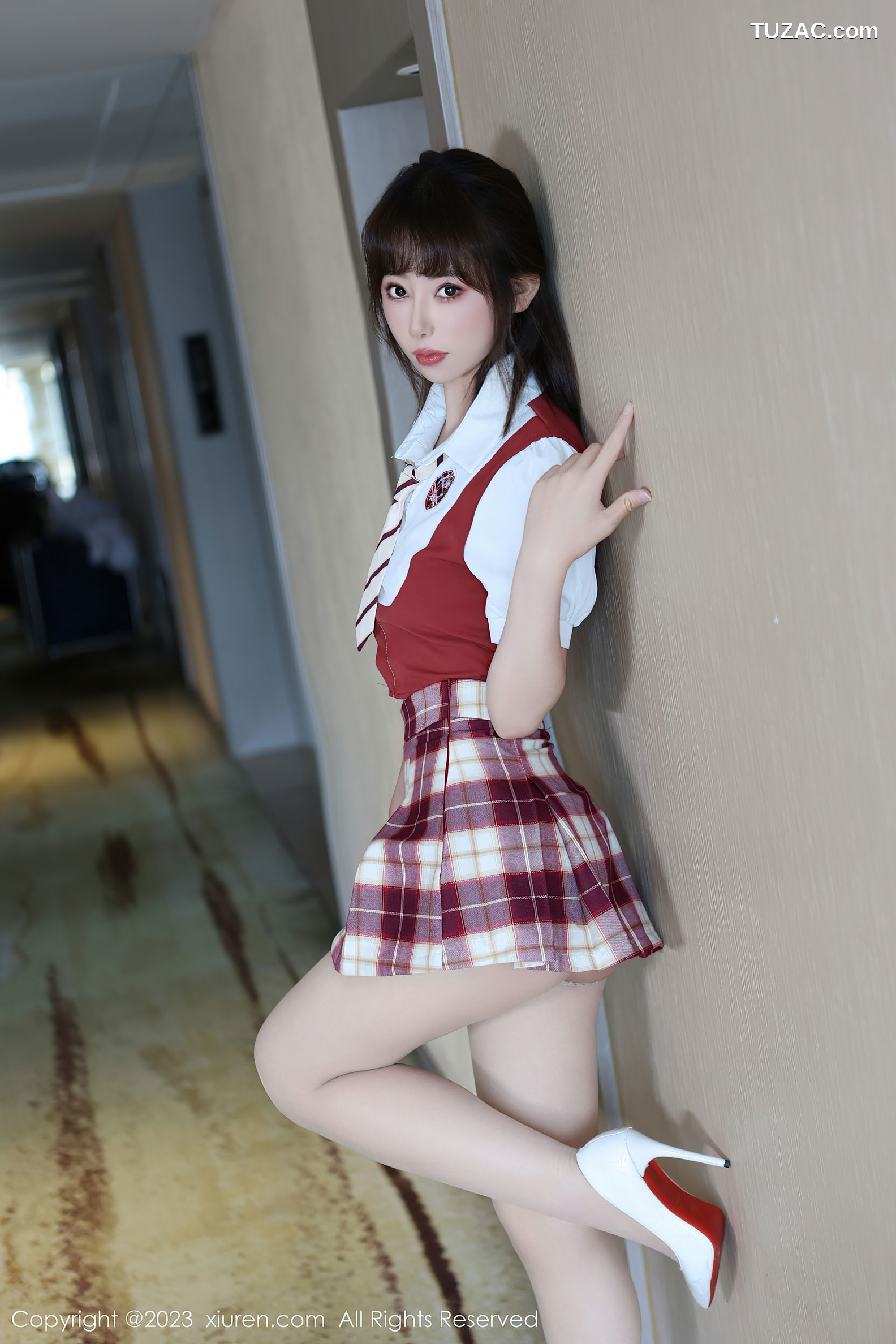 XiuRen秀人网-7851-金tiao-白衬衫红格子裙学生装红绳内衣爆乳-2023.12.22