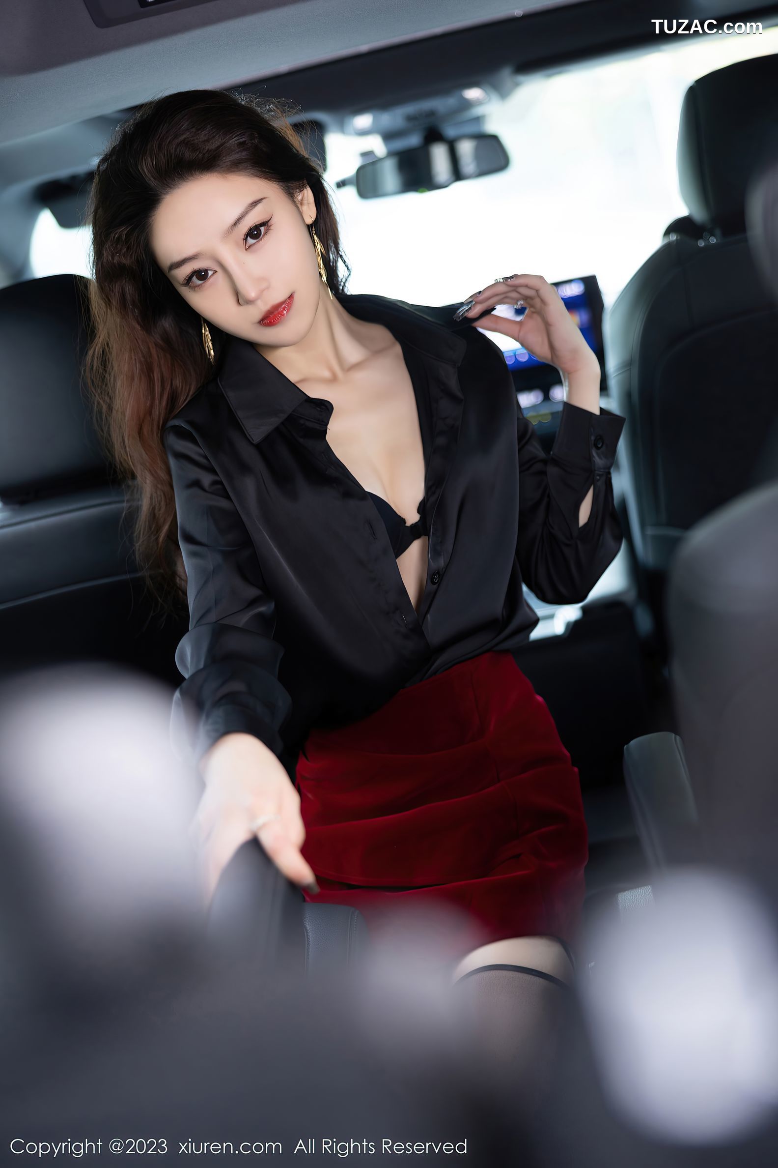 XiuRen秀人网-7867-苏曼兮-黑衫红短裙黑色内衣黑丝-2023.12.26