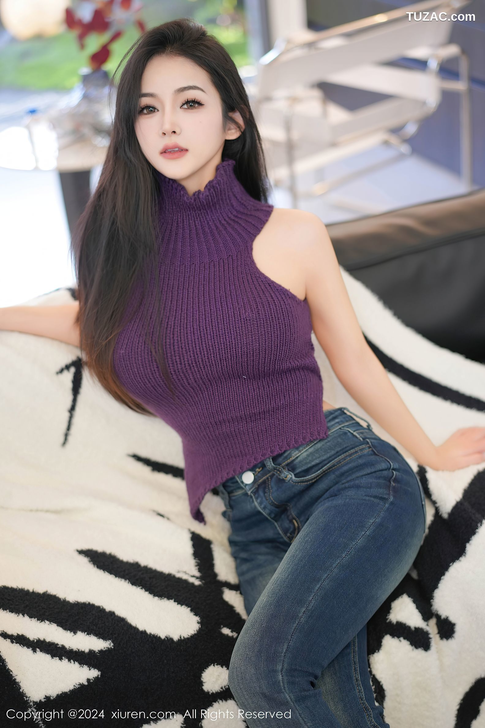 XiuRen秀人网-7918-谭小灵-紫T牛仔裤原色丝袜诱惑-2024.01.05