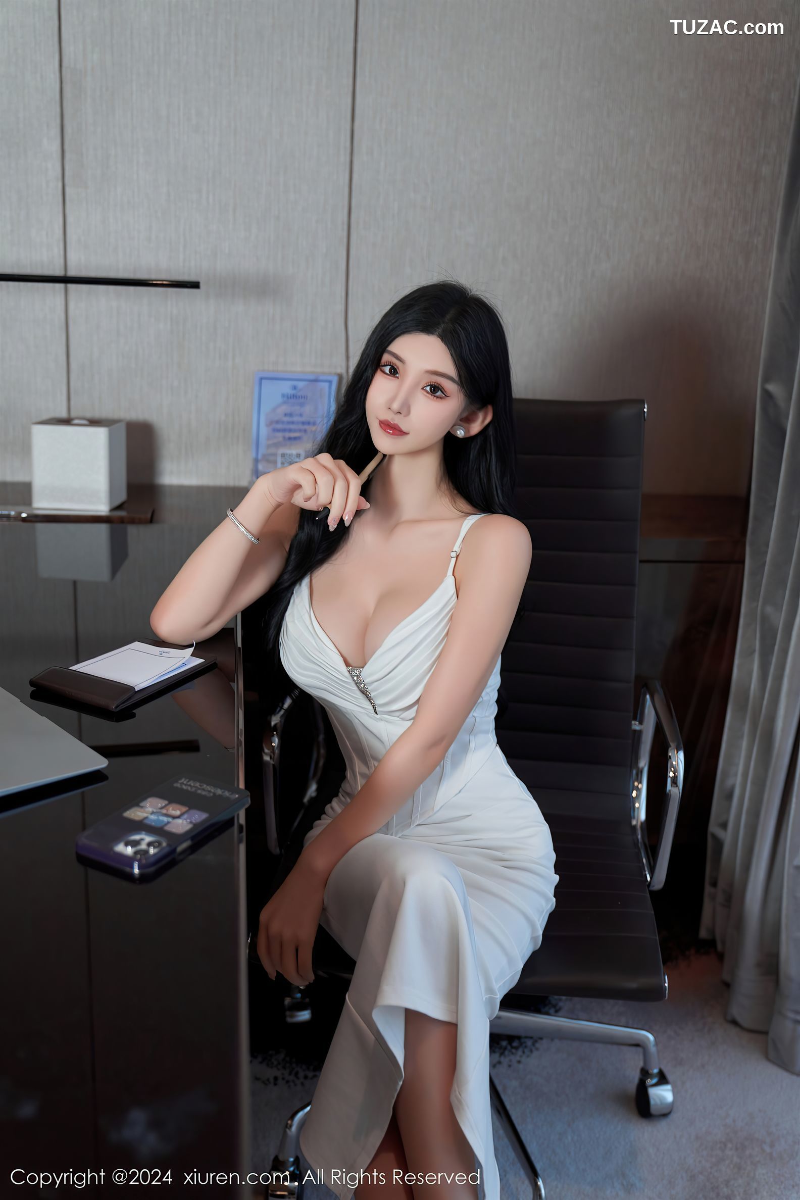 XiuRen秀人网-7921-周于希Sally-主题《不为老板买单，只为自己加班》-2024.01.05