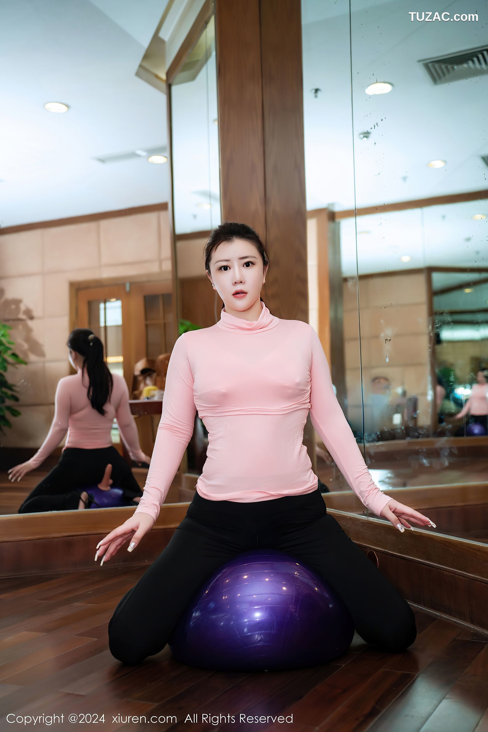 XiuRen秀人网-7943-王婉悠Queen-粉色上衣黑色瑜伽裤爆乳假阳具-2024.01.11