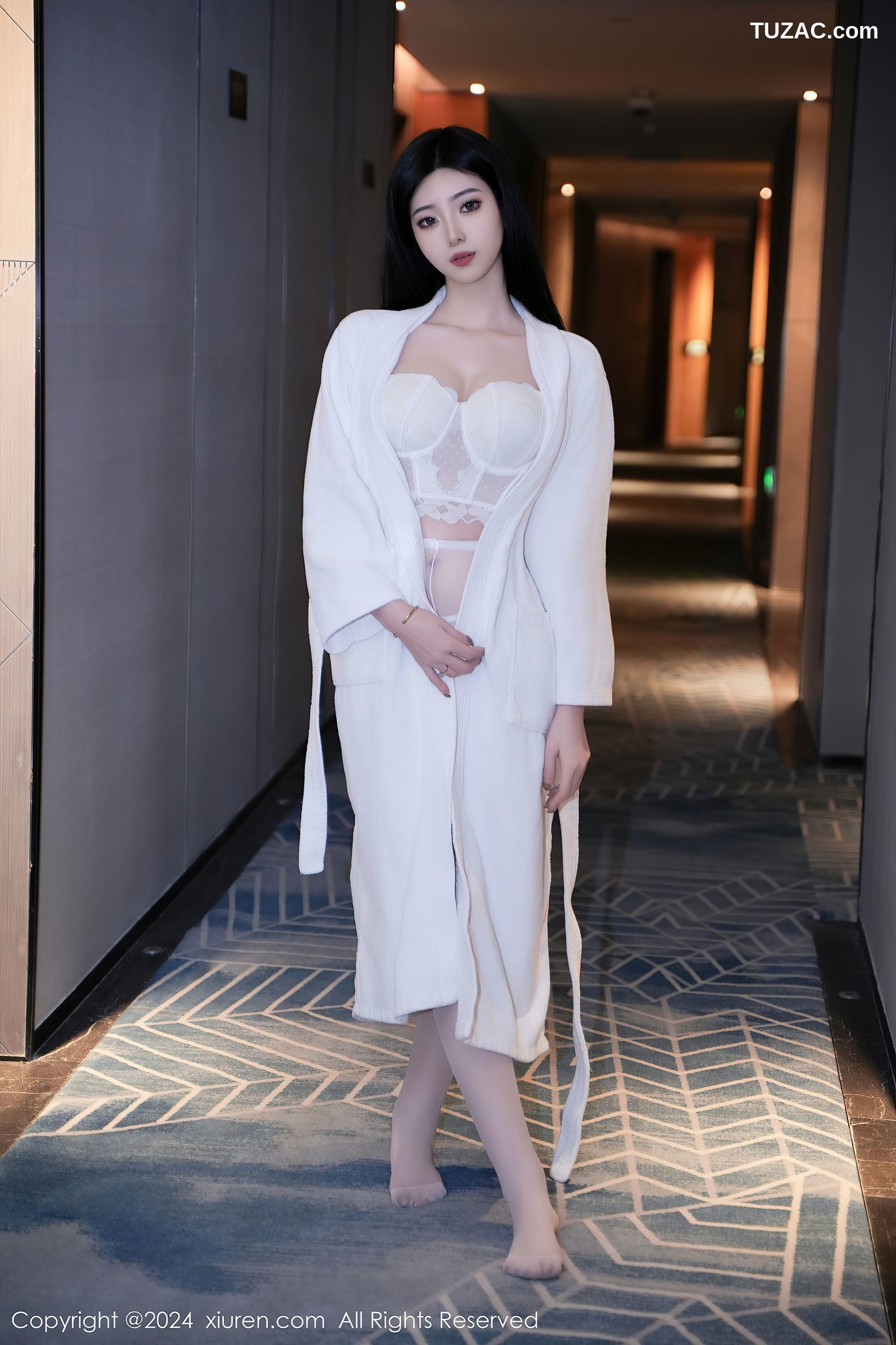 XiuRen秀人网-7960-安琪Yee-安琪-Yee-白色睡袍白色蕾丝内衣-2024.01.15